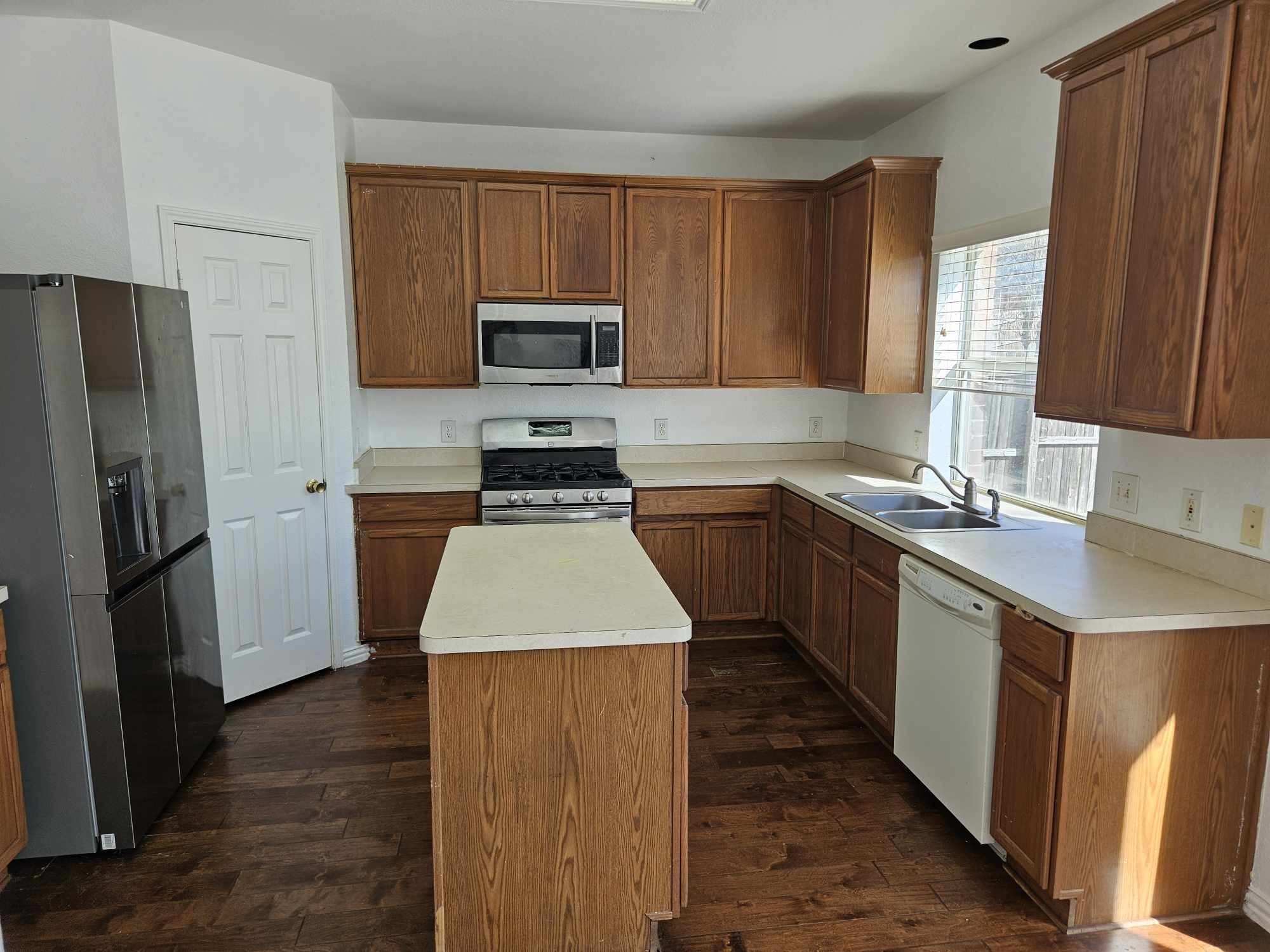 2104 Royal Oak Drive Bedford TX 76021
