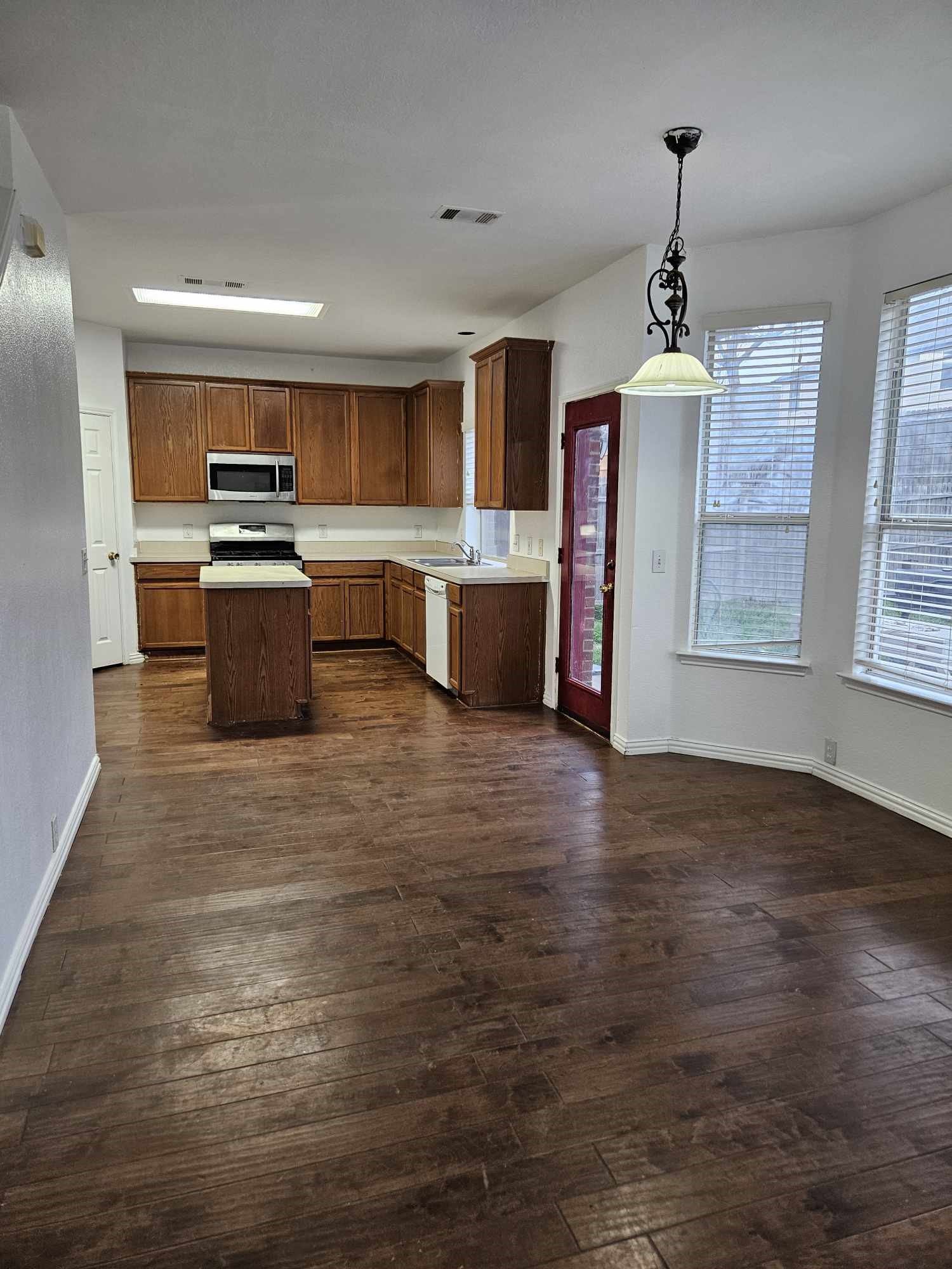 2104 Royal Oak Drive Bedford TX 76021