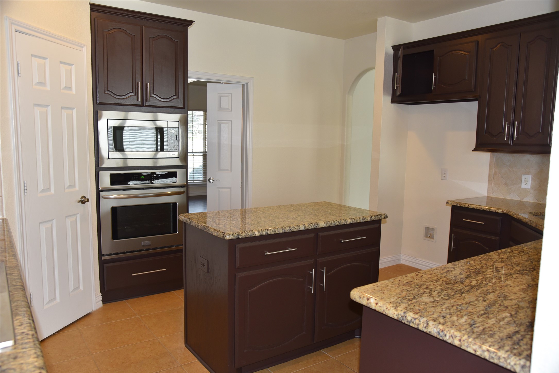 317 Trakehner Trail Celina TX 75009