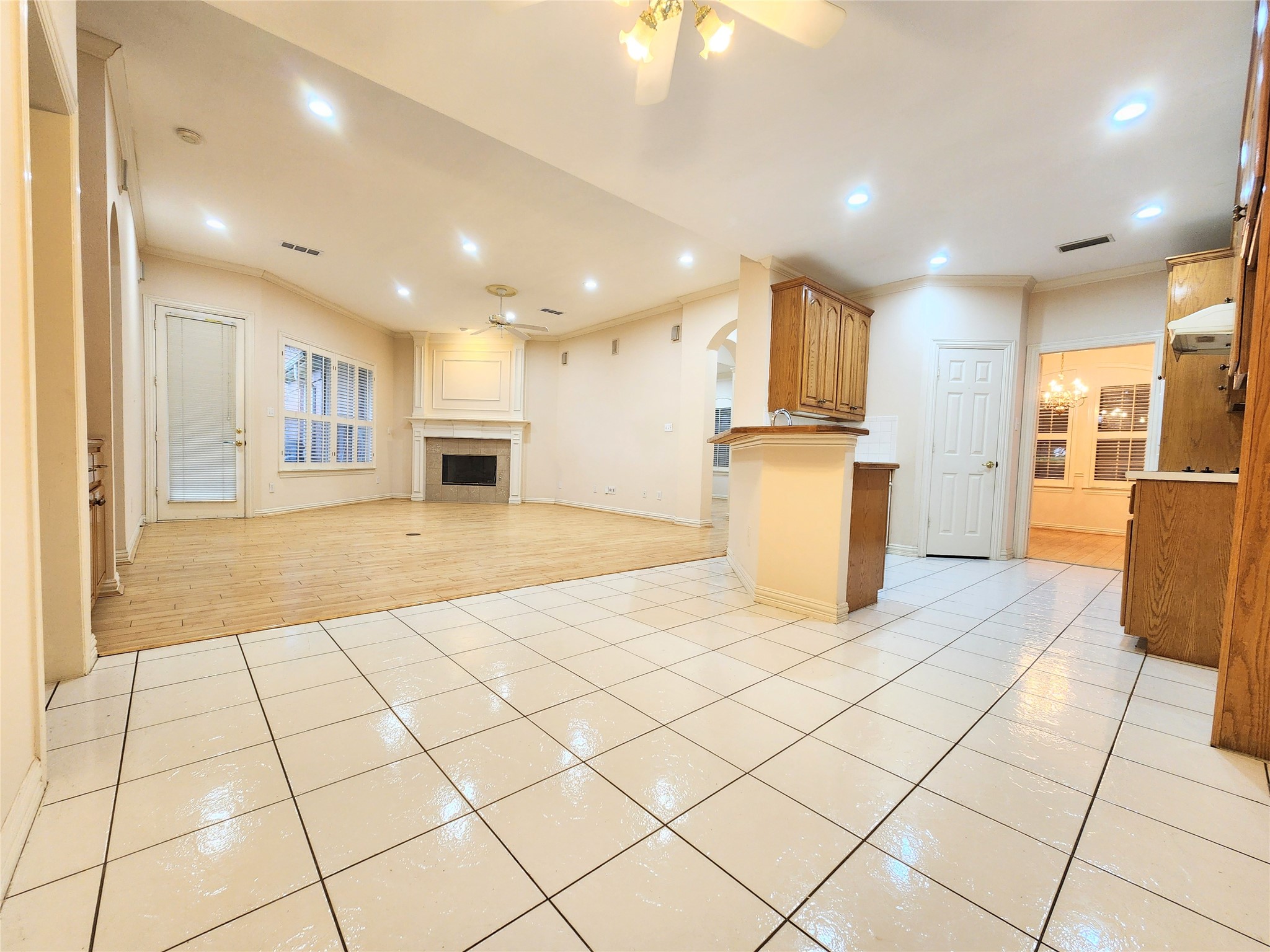 609 Sunningdale Richardson TX 75081