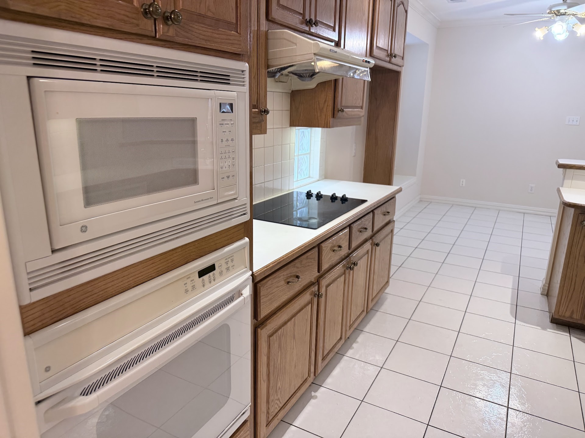 609 Sunningdale Richardson TX 75081