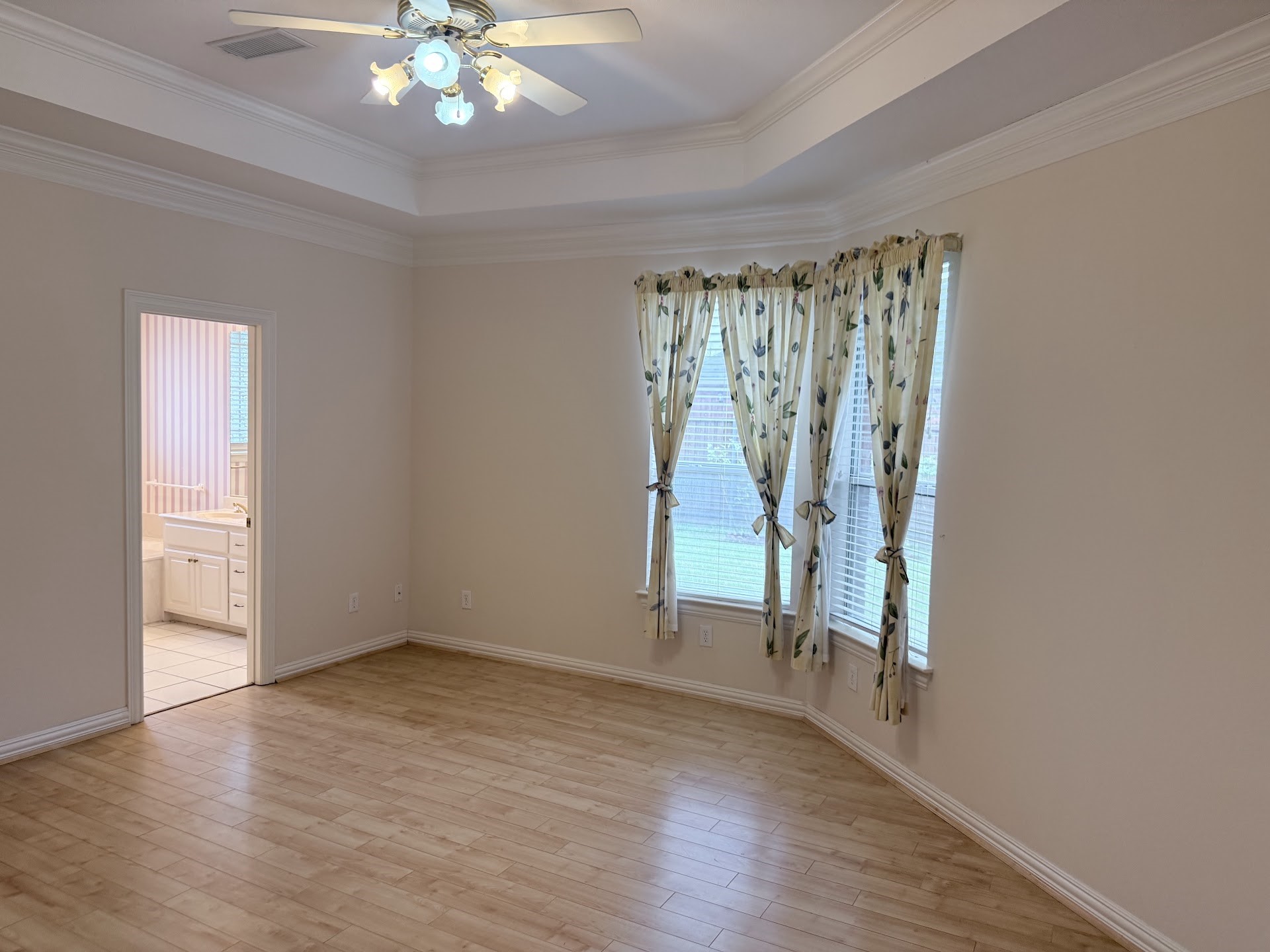 609 Sunningdale Richardson TX 75081