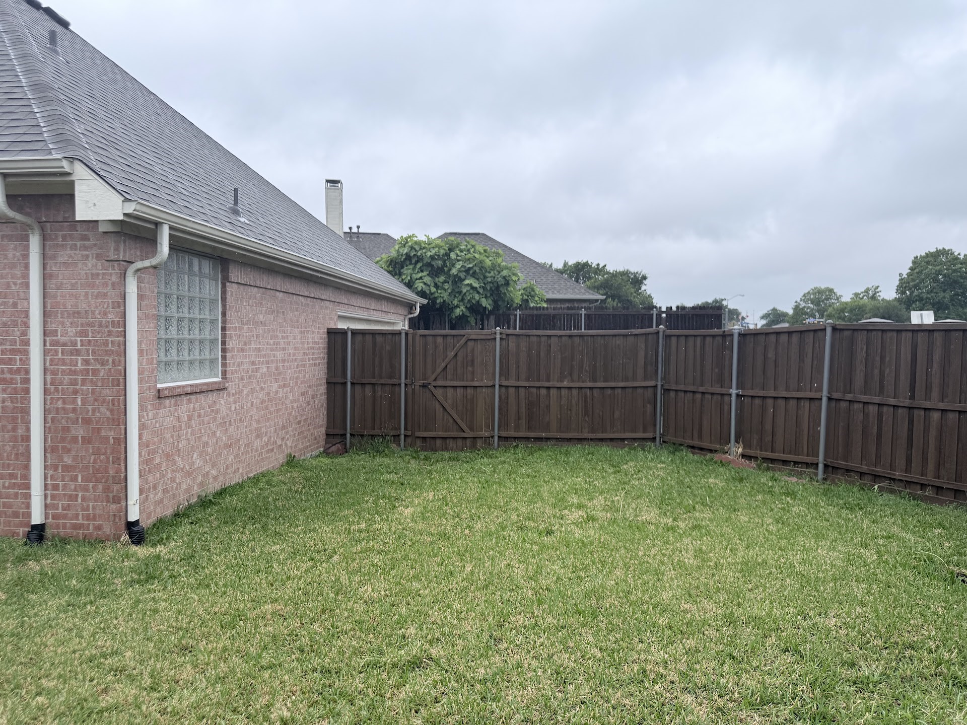 609 Sunningdale Richardson TX 75081