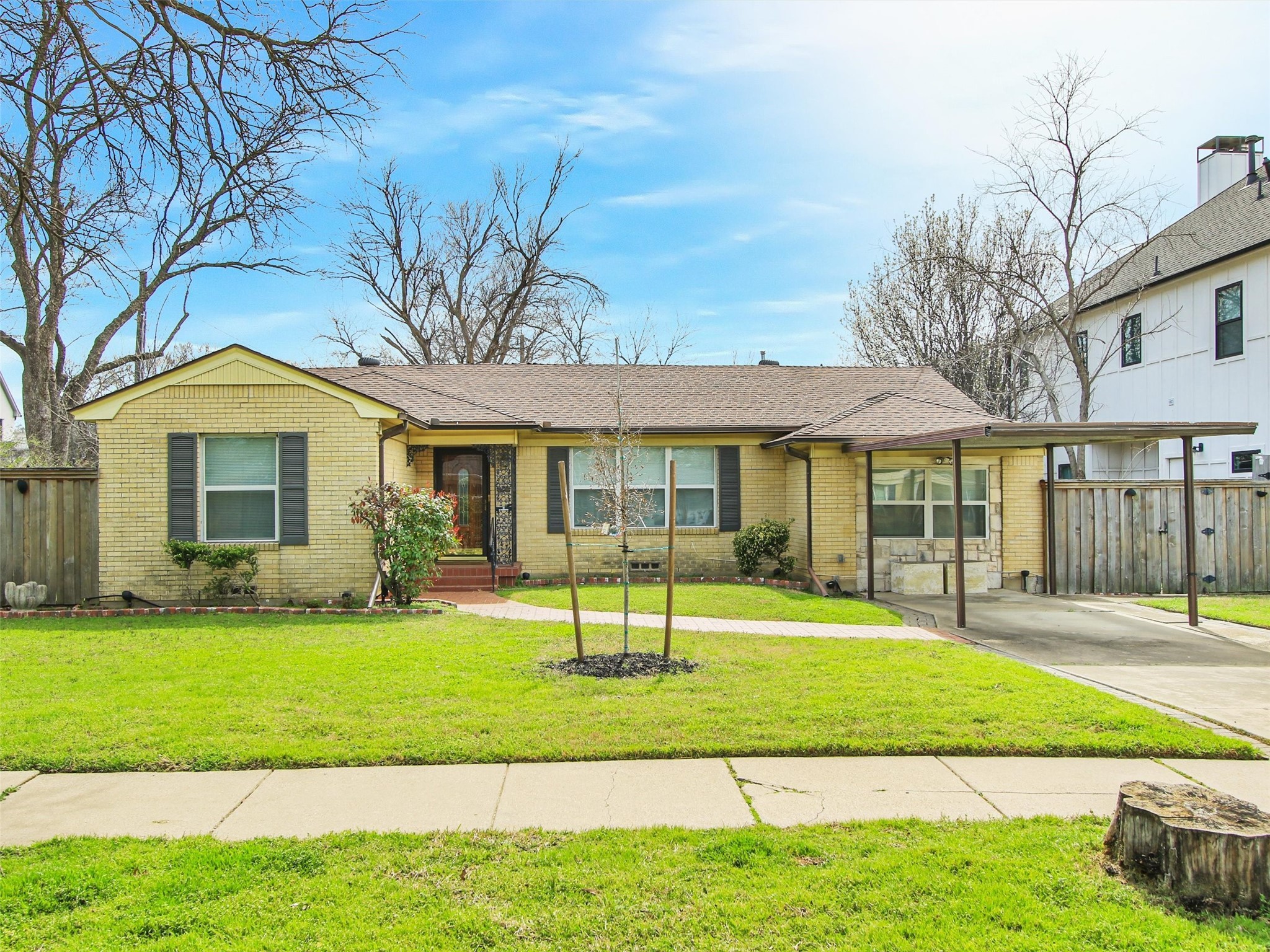 3772 Rockdale Drive Dallas TX 75220