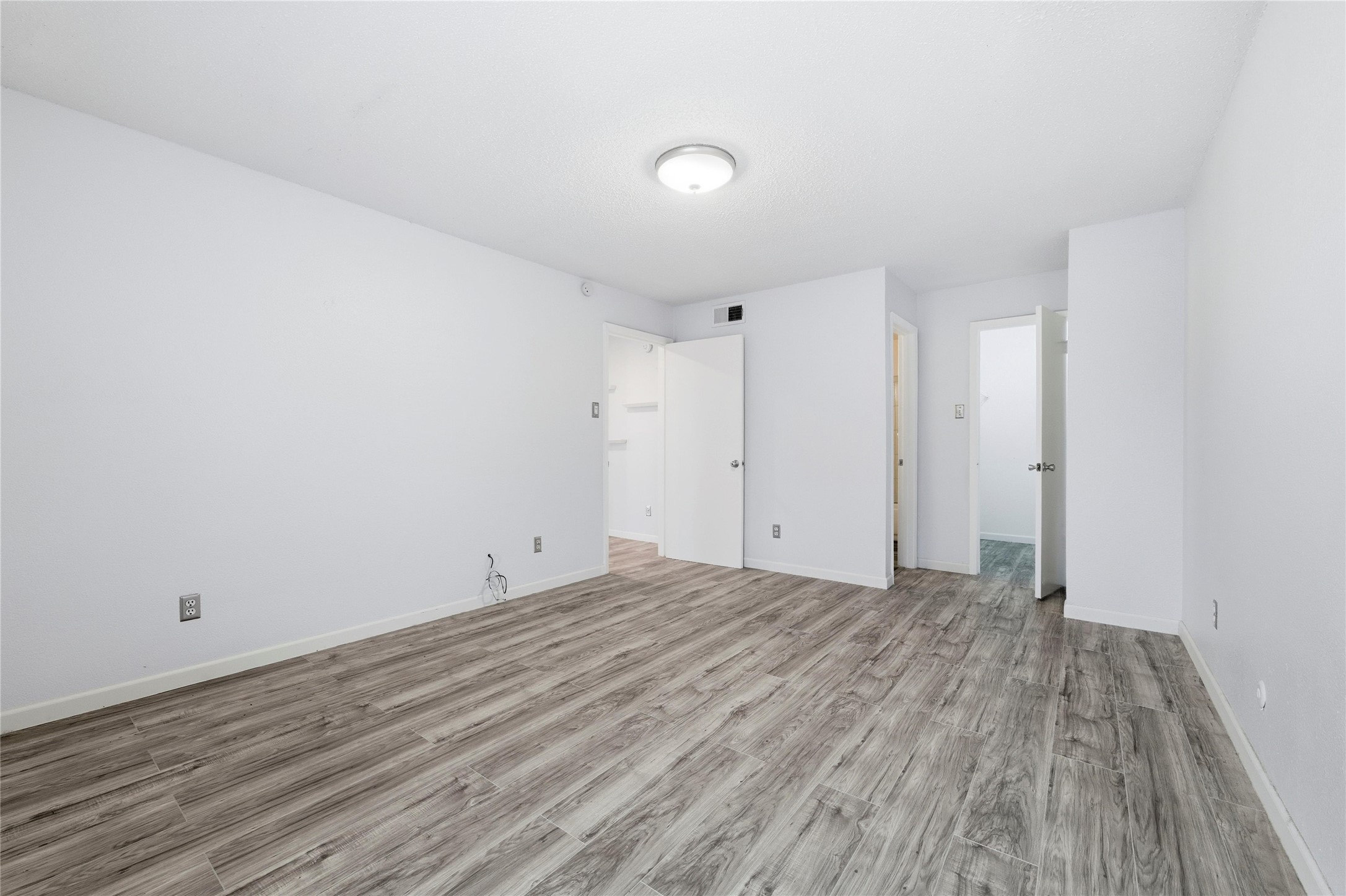 12482 Abrams Road Dallas TX 75243