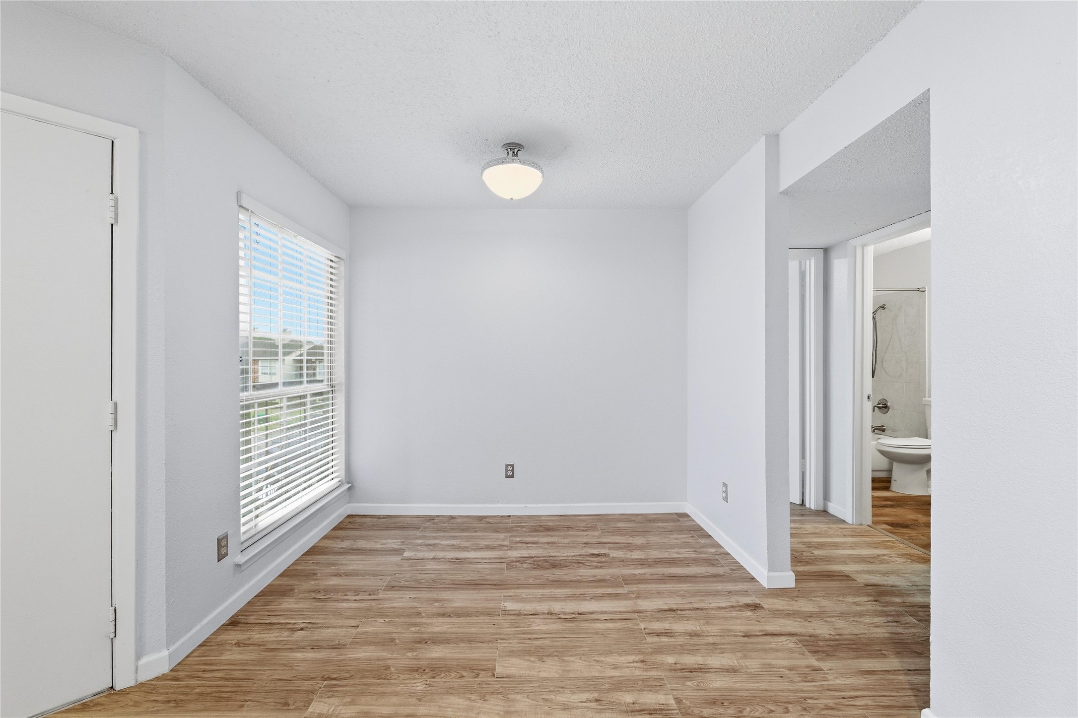 12482 Abrams Road Dallas TX 75243