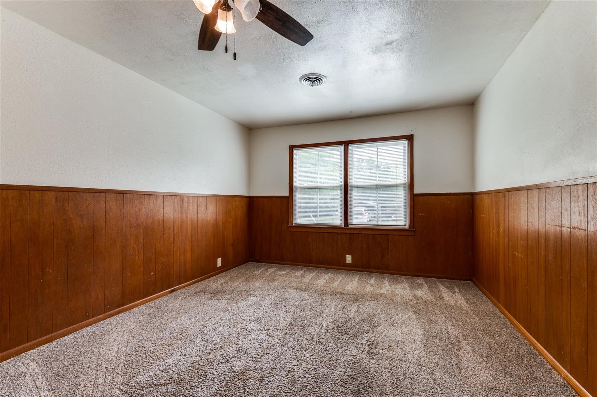 1901 Buck Street Gainesville TX 76240