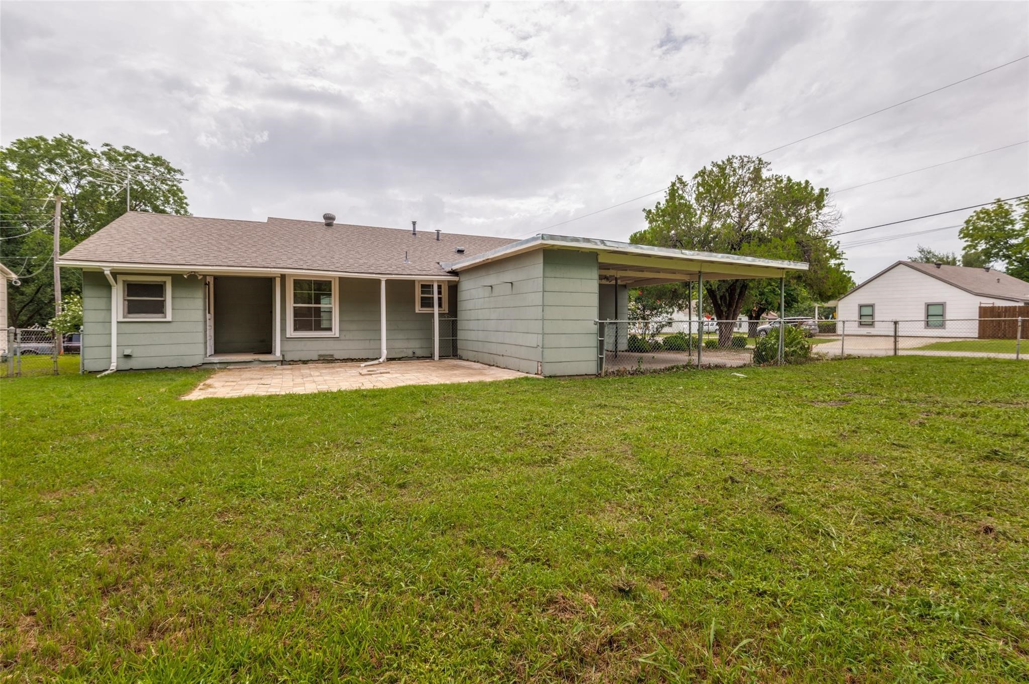 1901 Buck Street Gainesville TX 76240