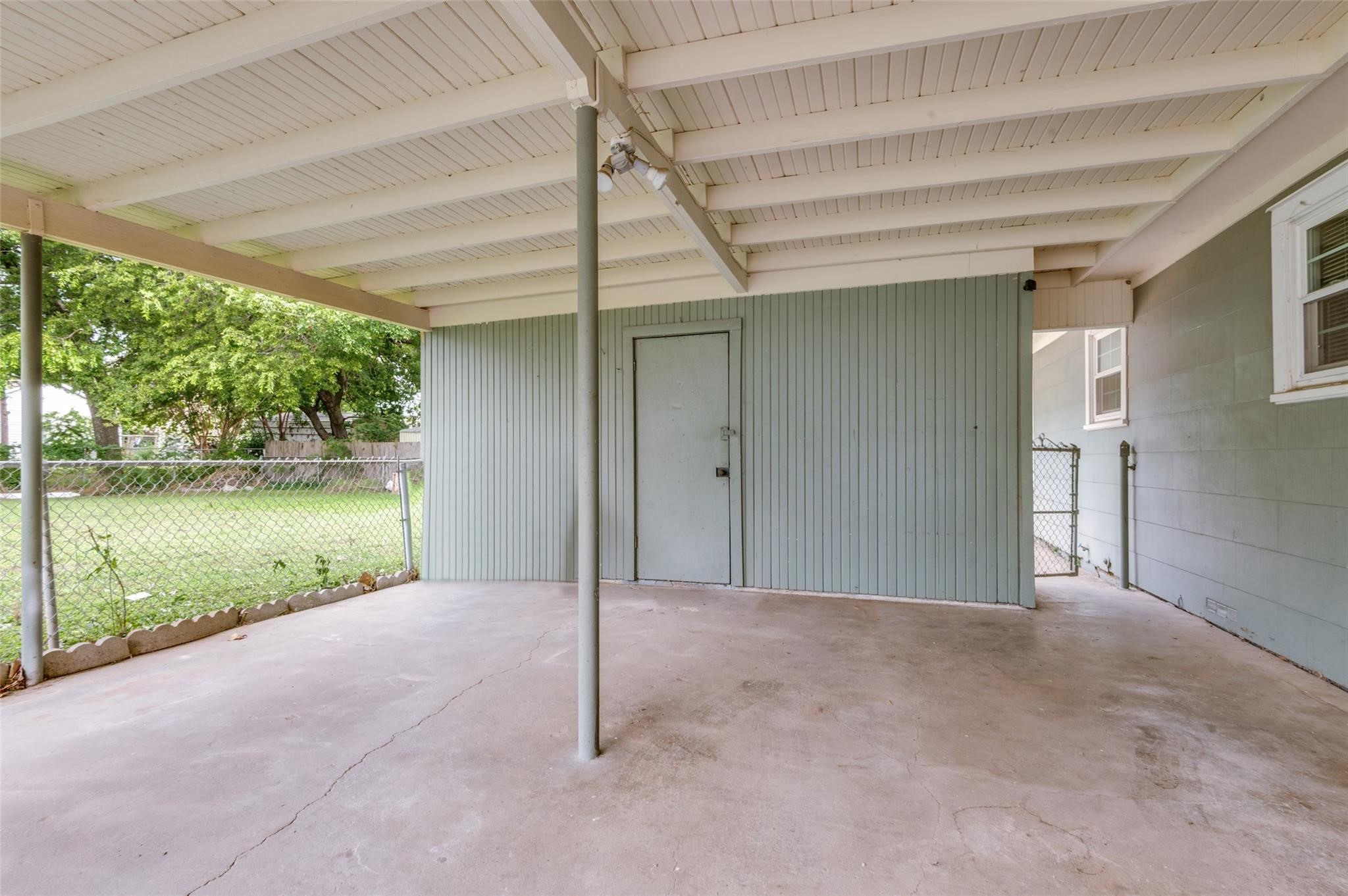 1901 Buck Street Gainesville TX 76240