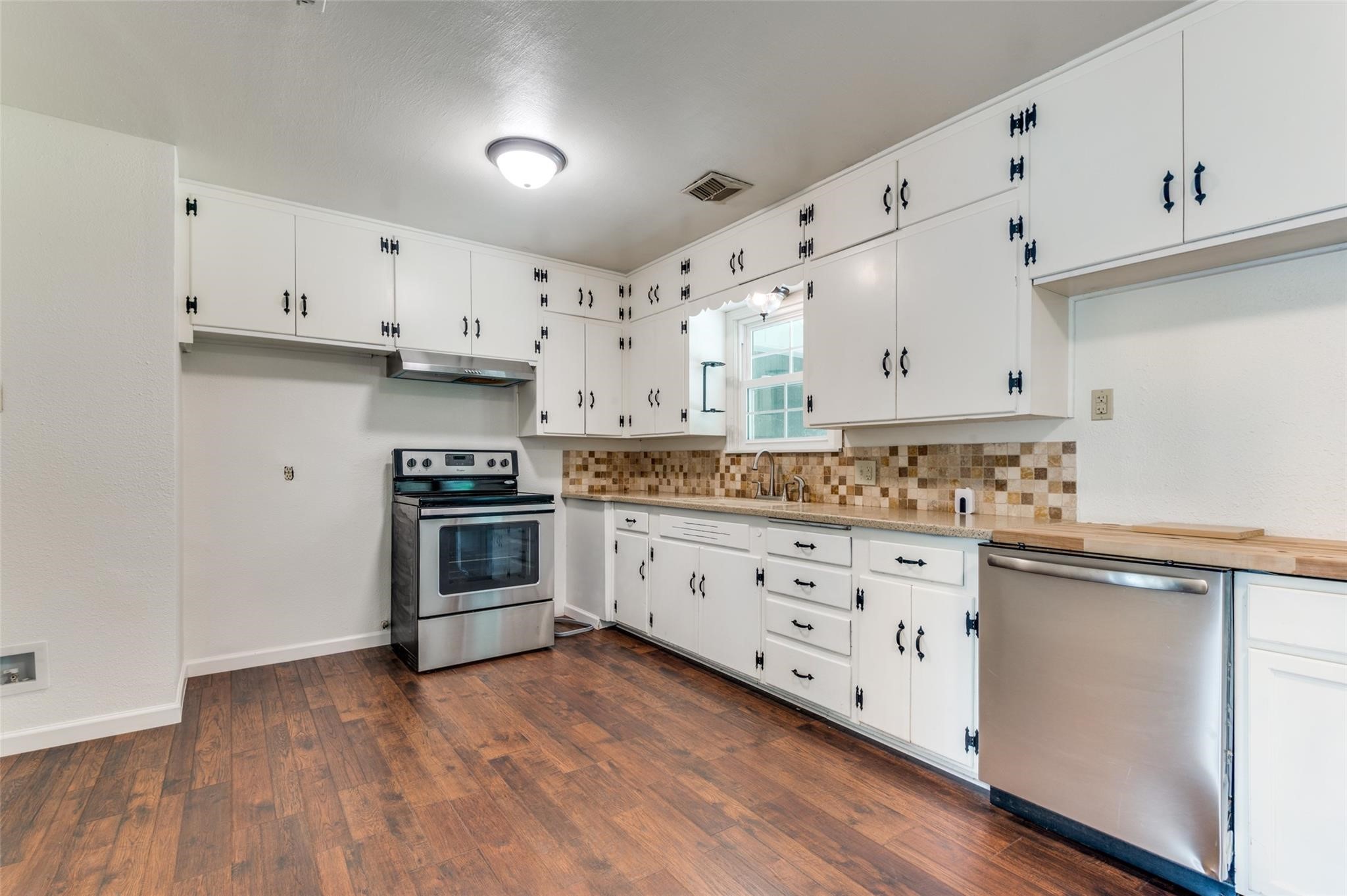 1901 Buck Street Gainesville TX 76240