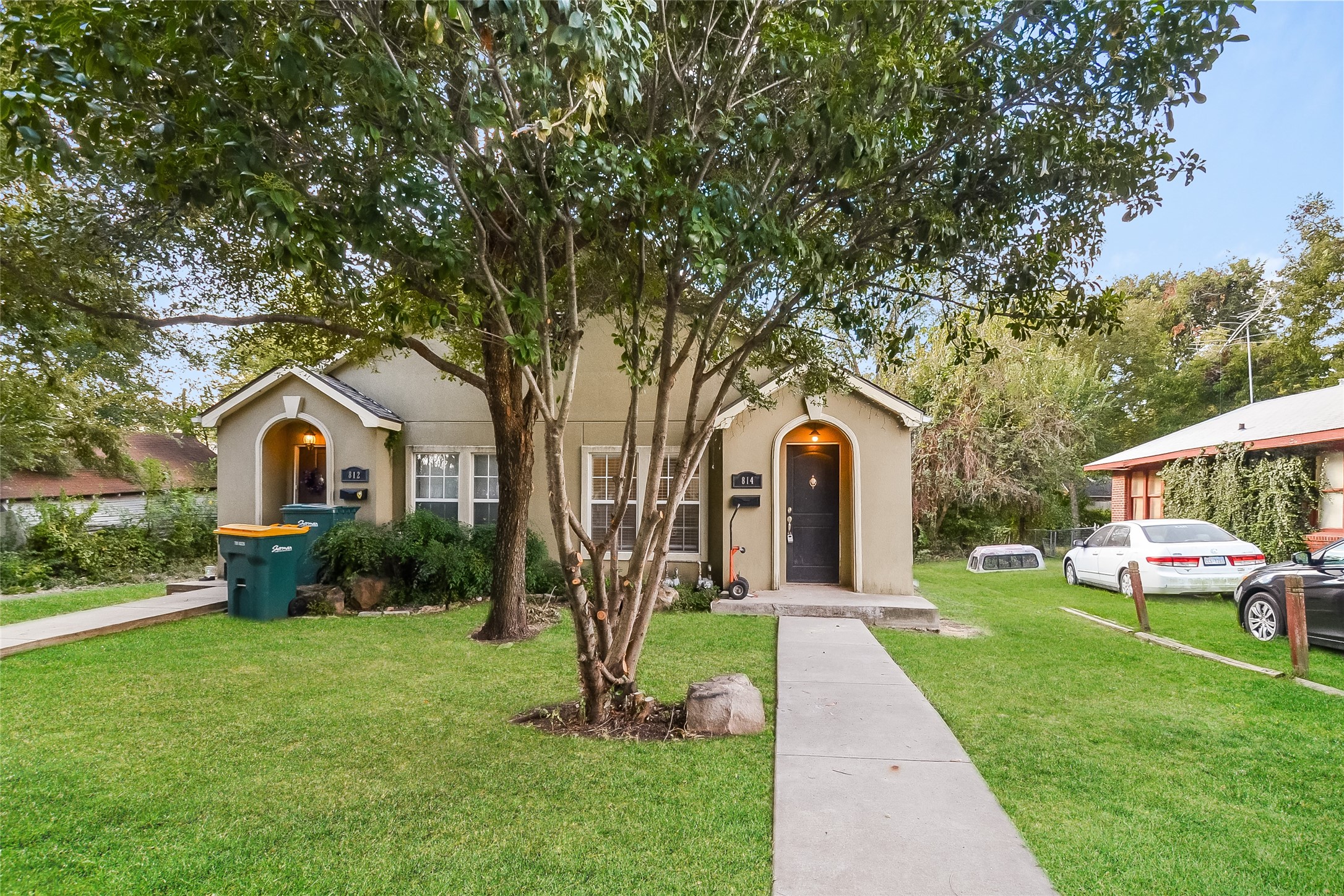 814 W College Street Sherman TX 75092