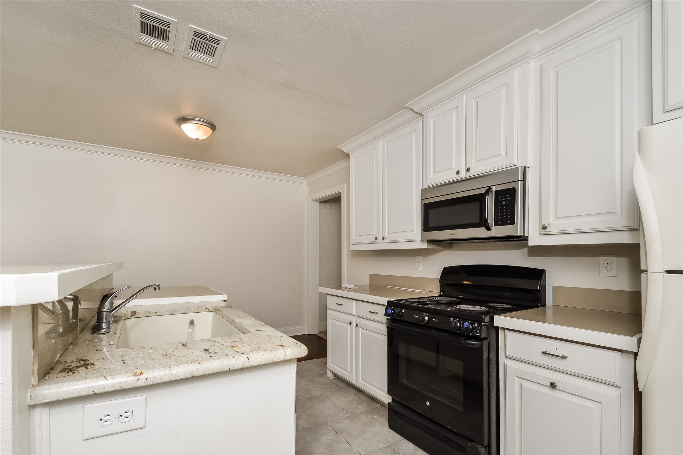 814 W College Street Sherman TX 75092