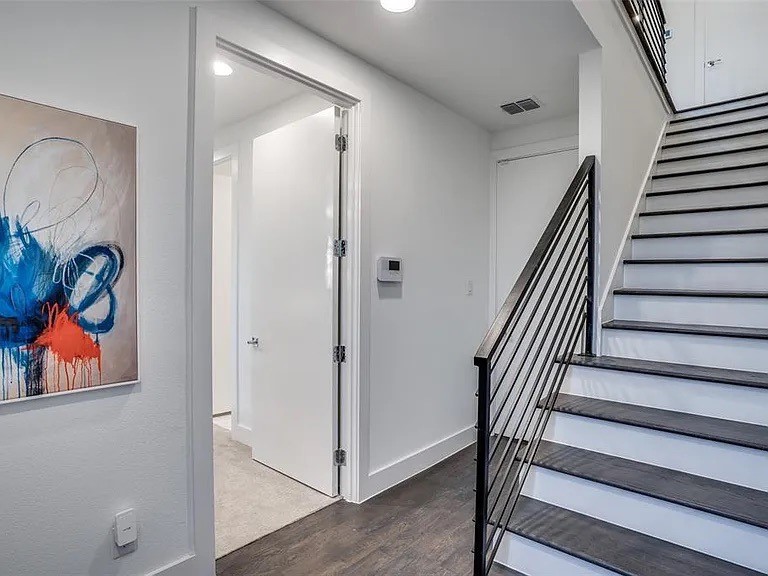 1913 Dowgate Court Dallas TX 75204