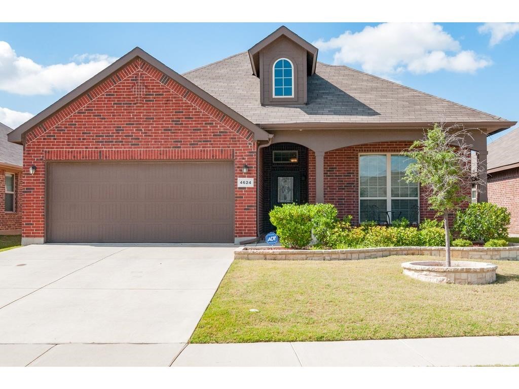 4624 Lazy Oaks Street Fort Worth TX 76244
