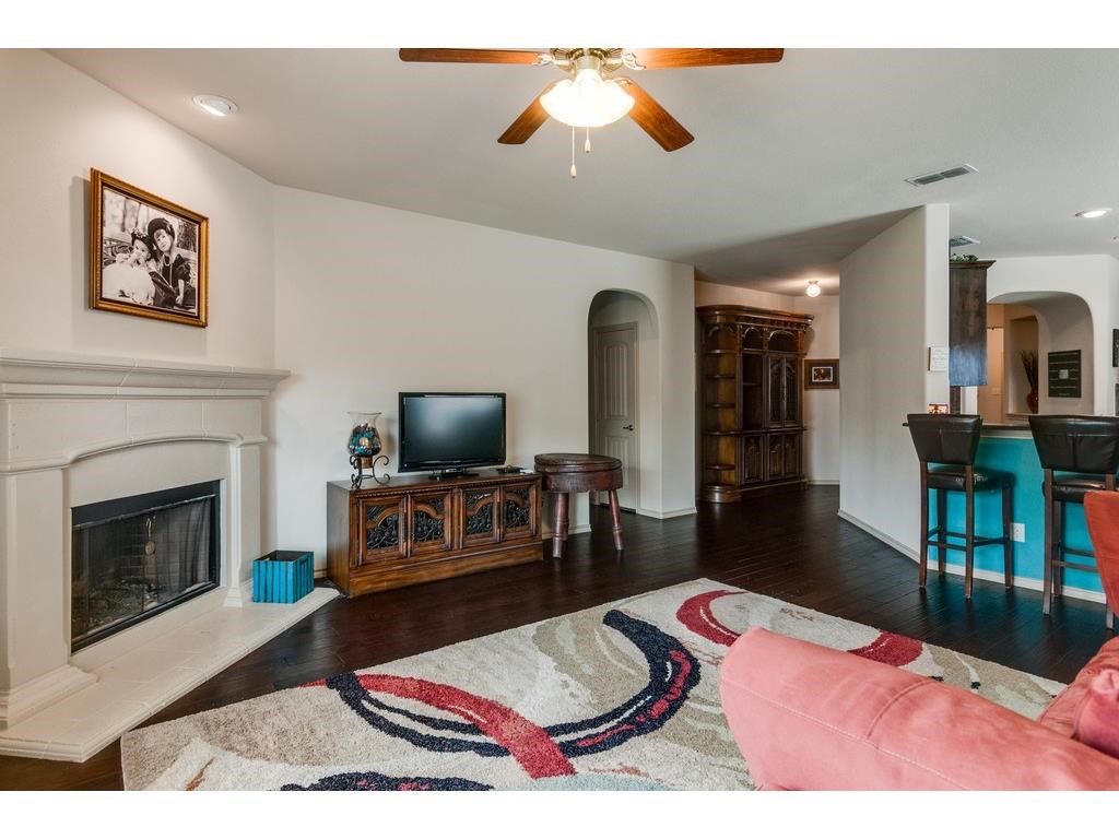 4624 Lazy Oaks Street Fort Worth TX 76244