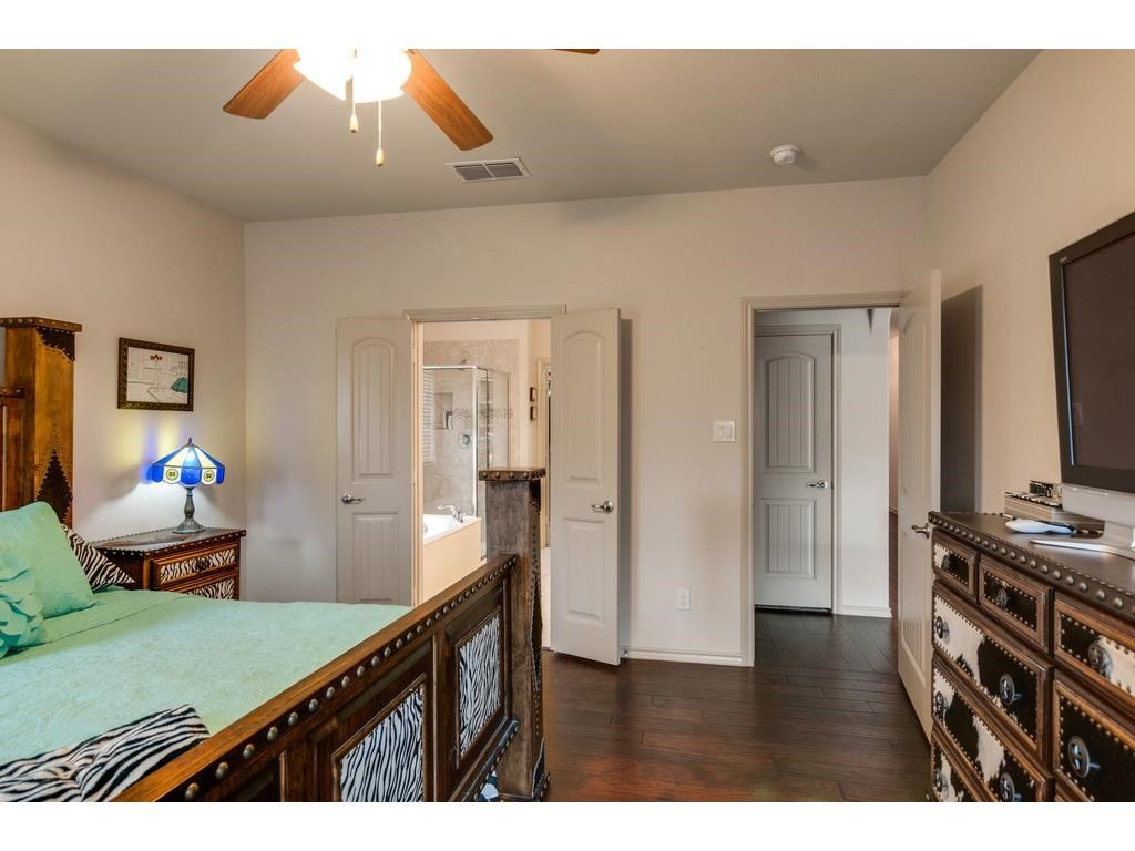 4624 Lazy Oaks Street Fort Worth TX 76244
