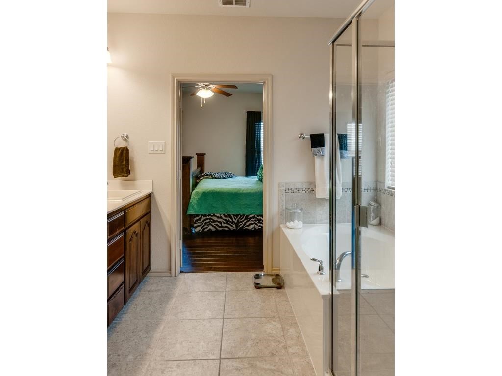 4624 Lazy Oaks Street Fort Worth TX 76244