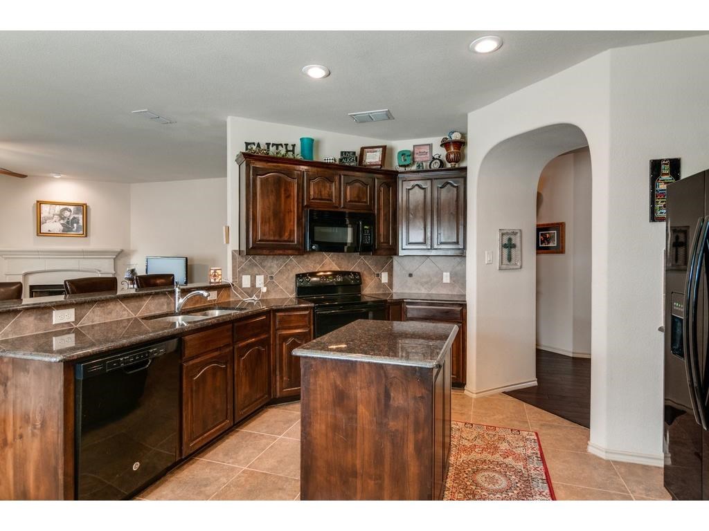4624 Lazy Oaks Street Fort Worth TX 76244