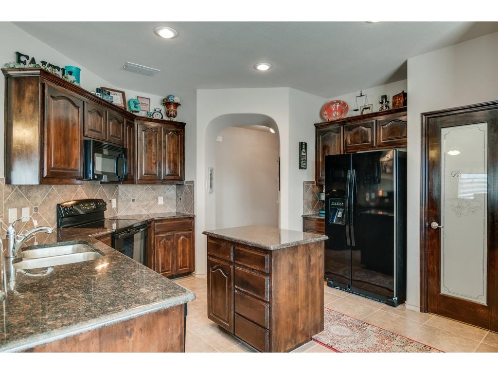 4624 Lazy Oaks Street Fort Worth TX 76244