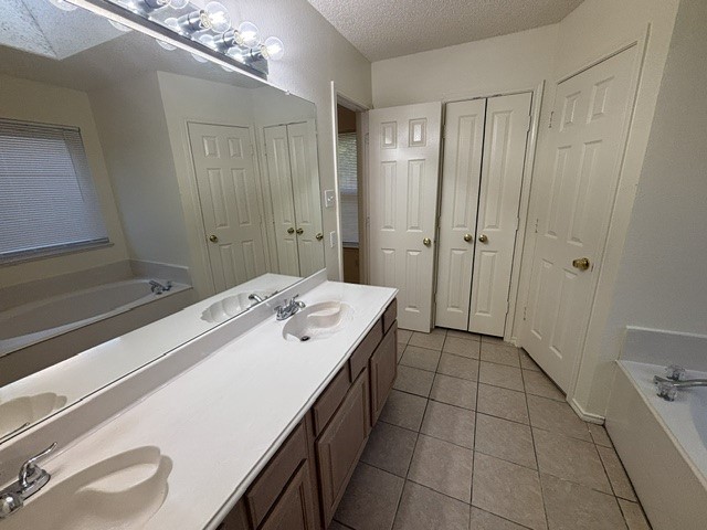 8728 Elbe Trail Fort Worth TX 76118