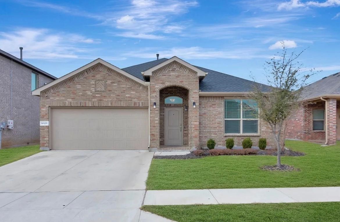 9121 Stormcrow Drive Fort Worth TX 76179