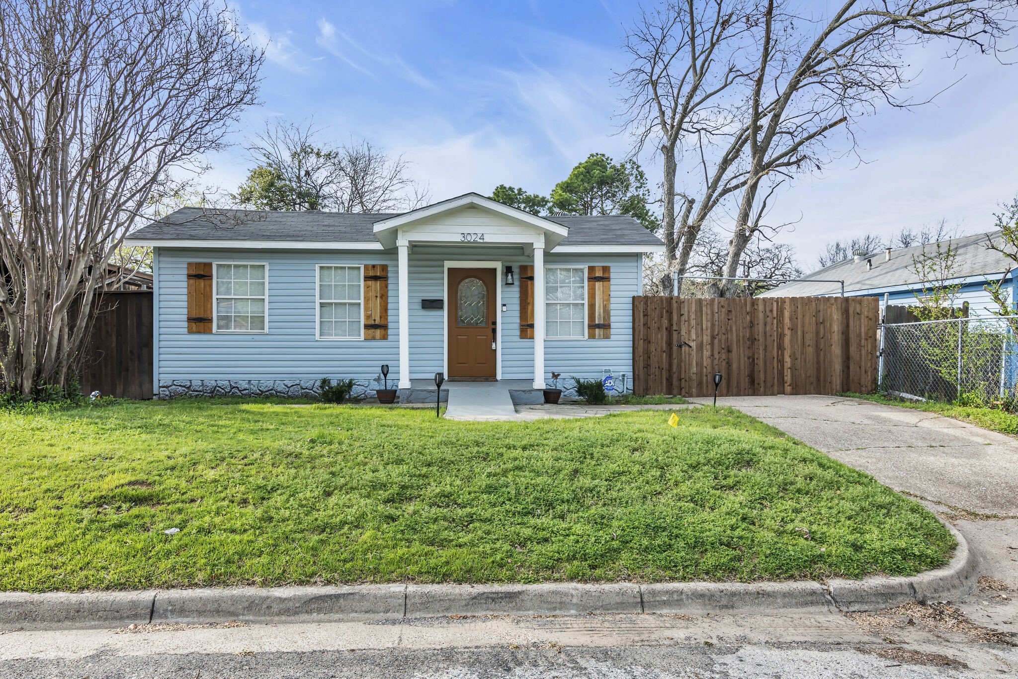 3024 Carnation Avenue Fort Worth TX 76111