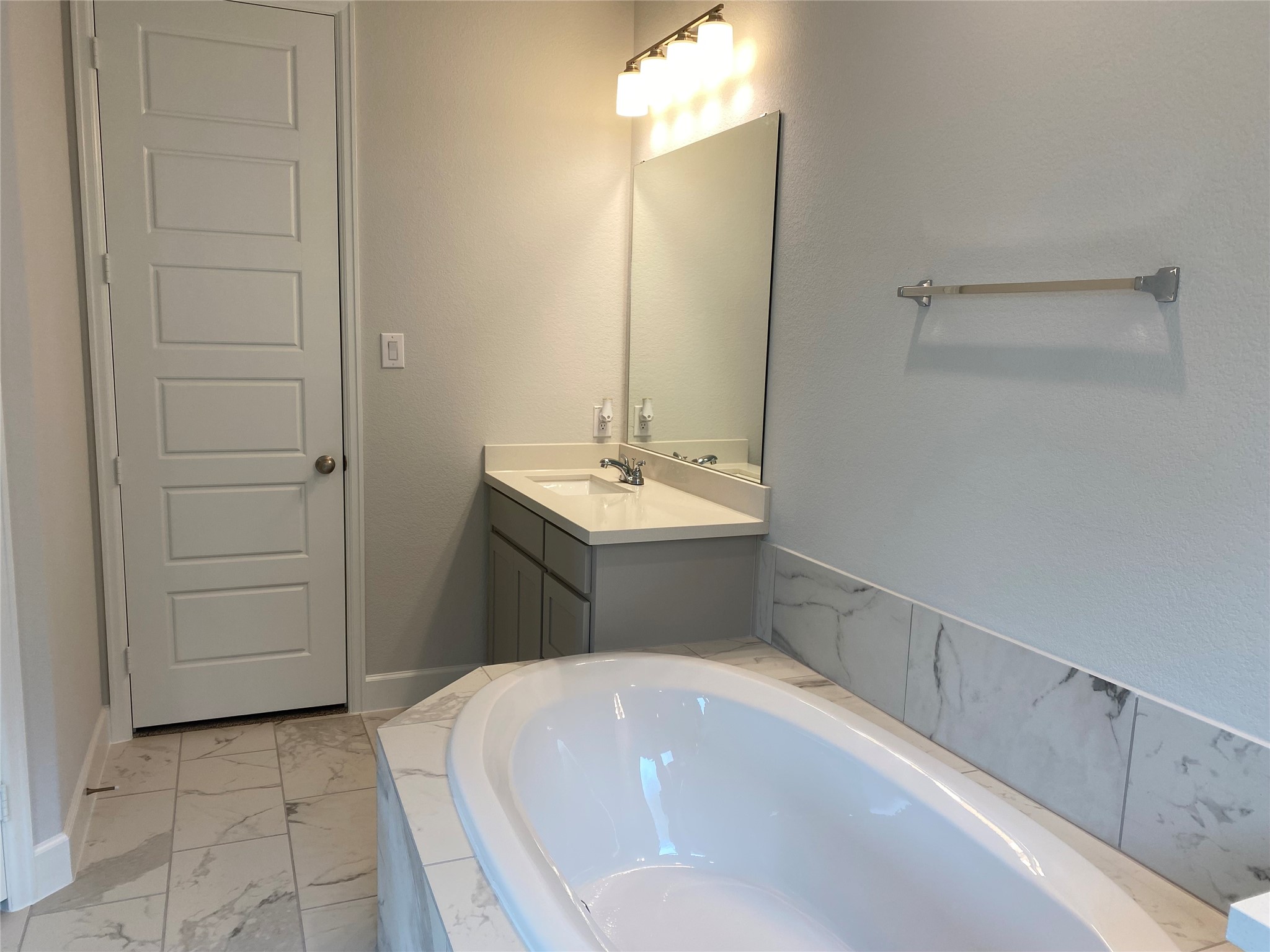 1702 Swayback Lane Mansfield TX 76063