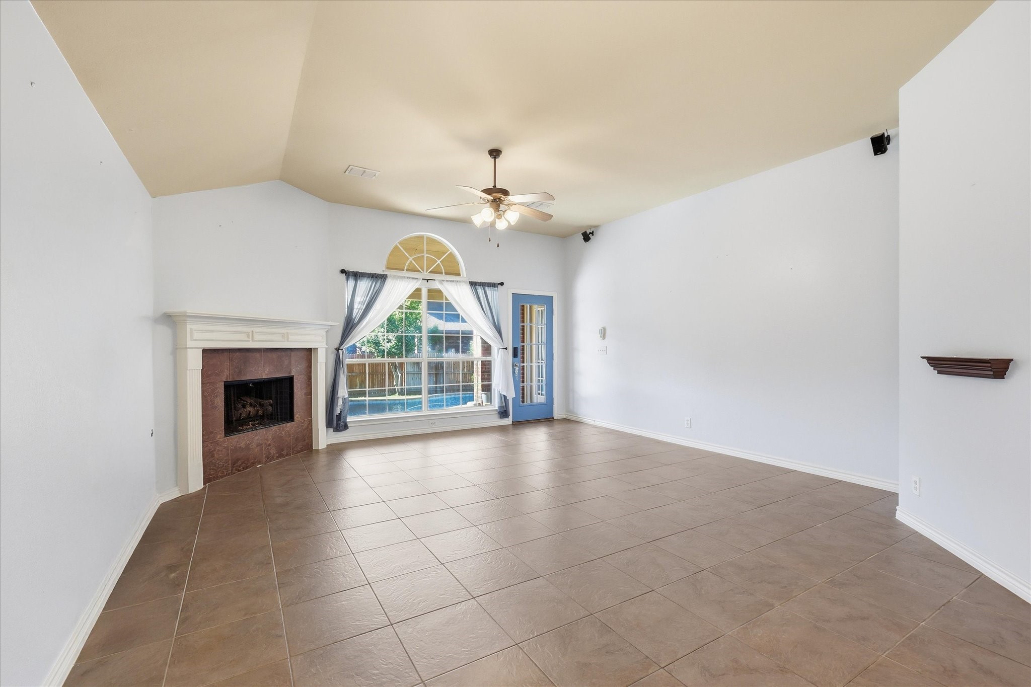 9112 Steiner Street Fort Worth TX 76244