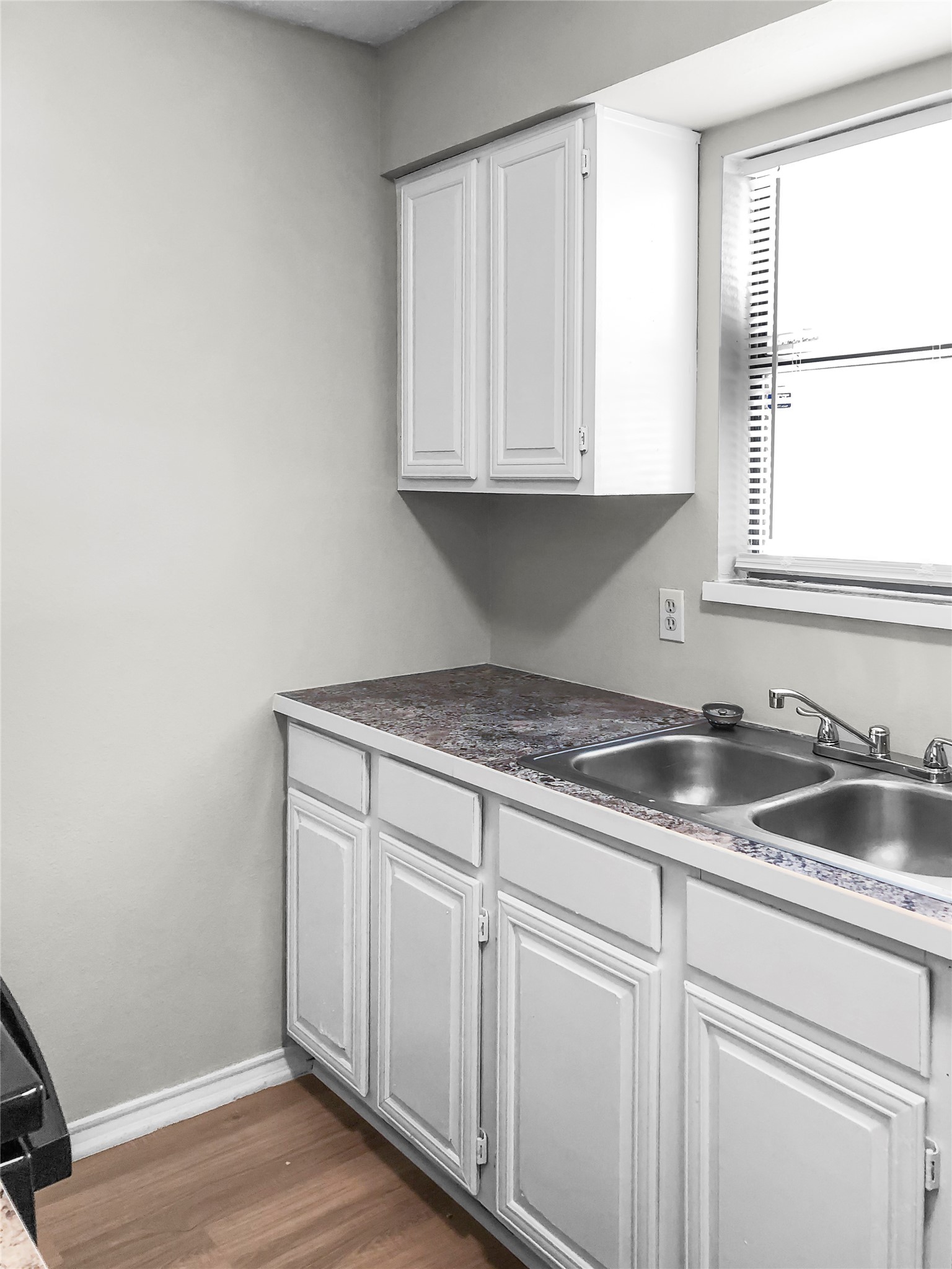 1114 Valley View Drive Glenn Heights TX 75154