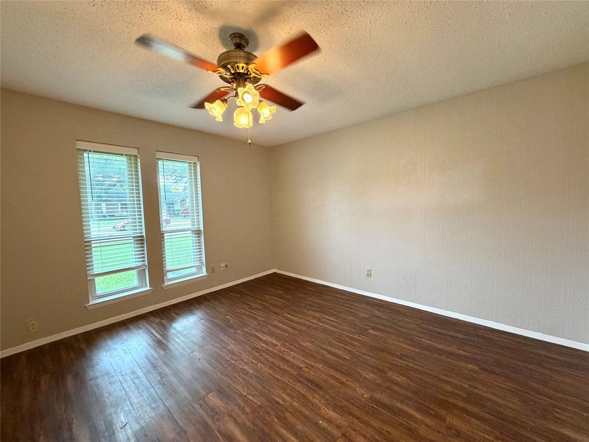 1506 Whiteoak Drive Garland TX 75040