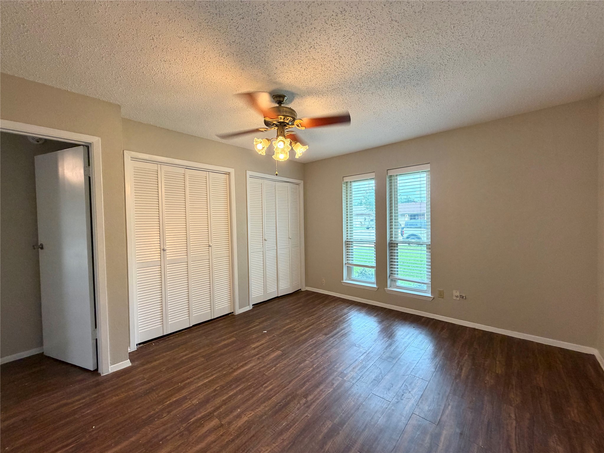 1506 Whiteoak Drive Garland TX 75040