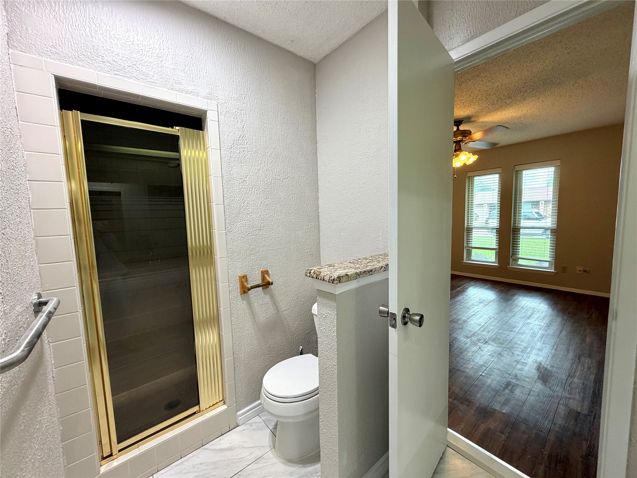 1506 Whiteoak Drive Garland TX 75040