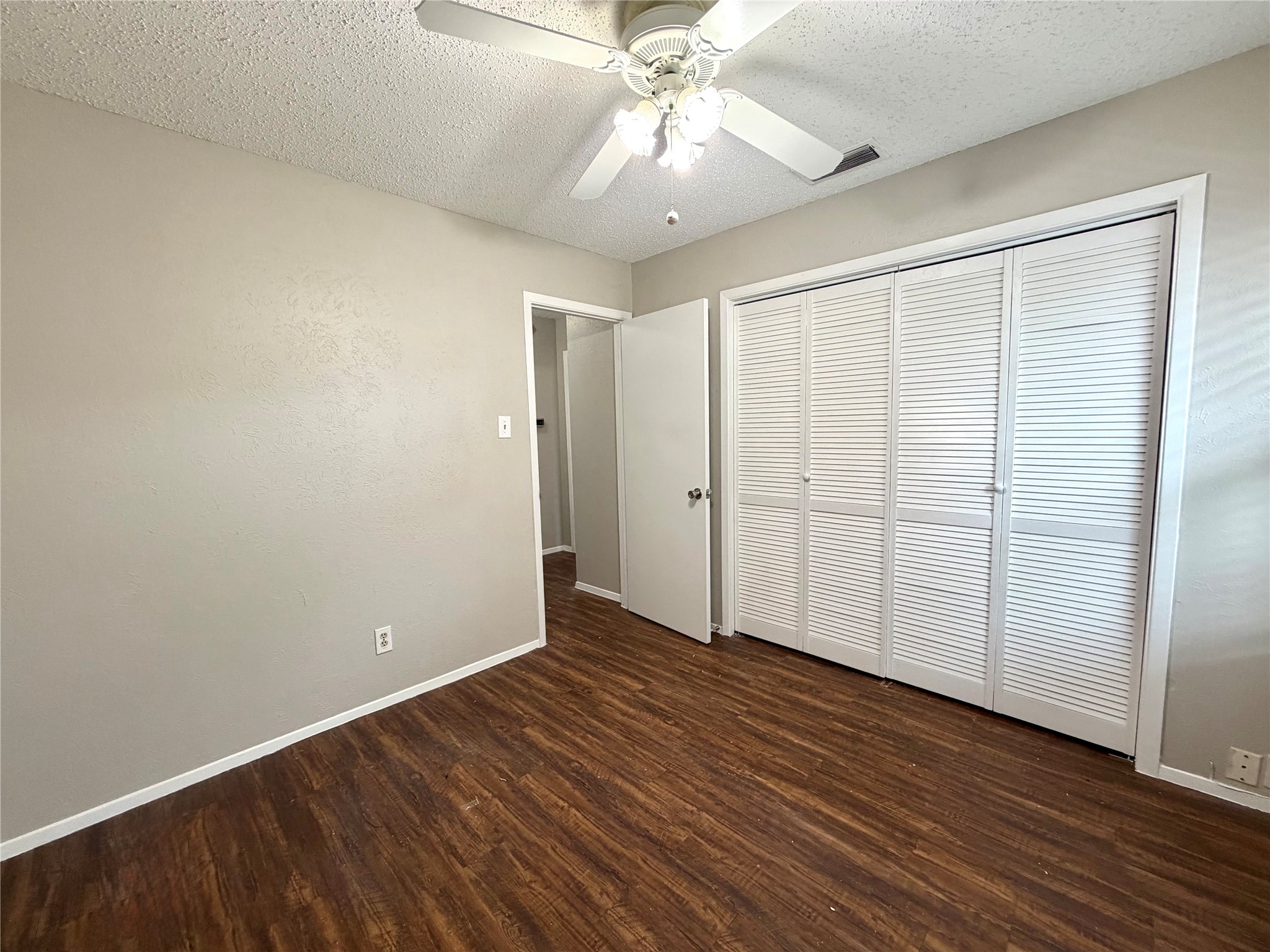 1506 Whiteoak Drive Garland TX 75040