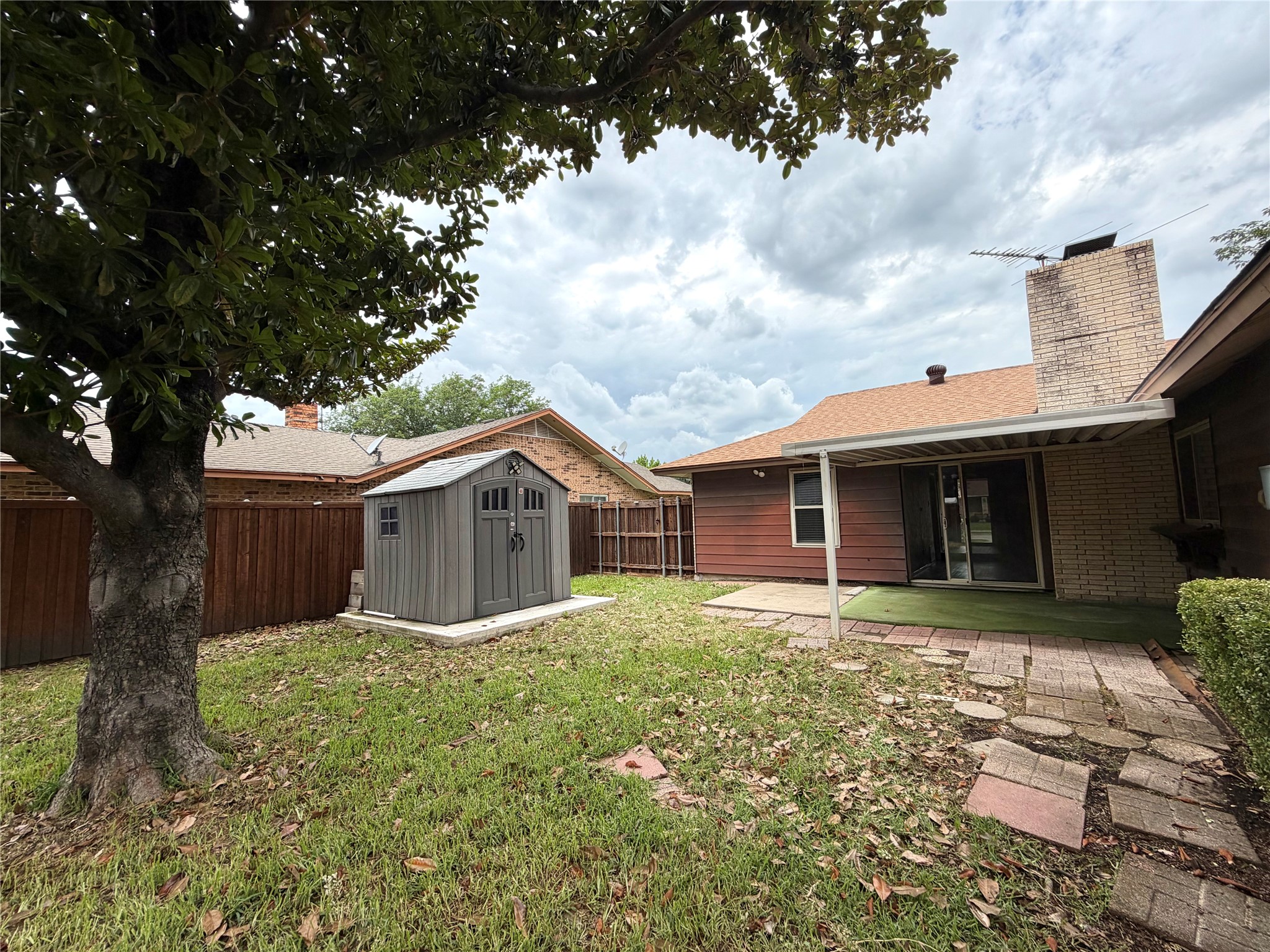 1506 Whiteoak Drive Garland TX 75040
