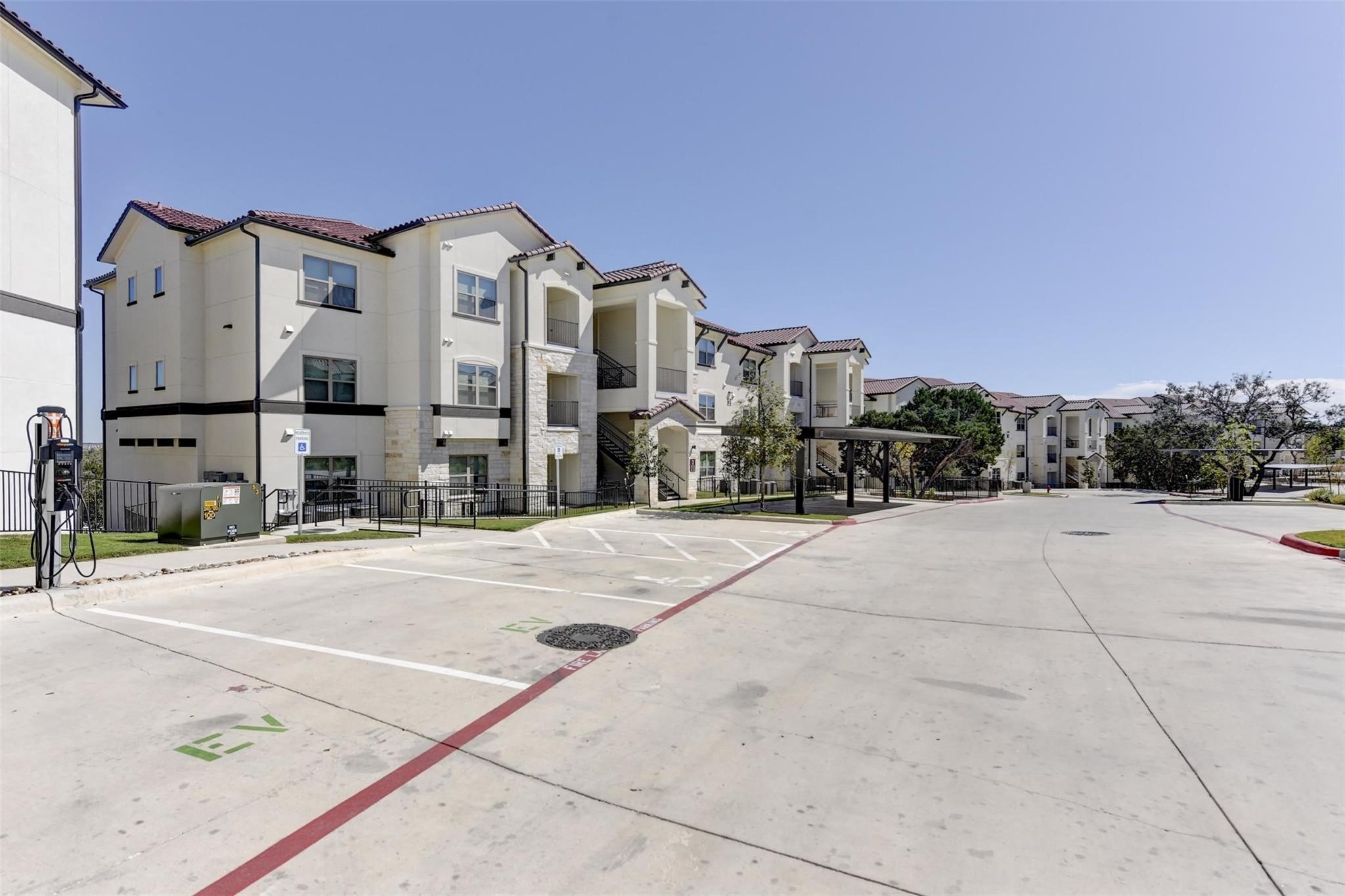 12001 Heatherly Drive Austin TX 78747