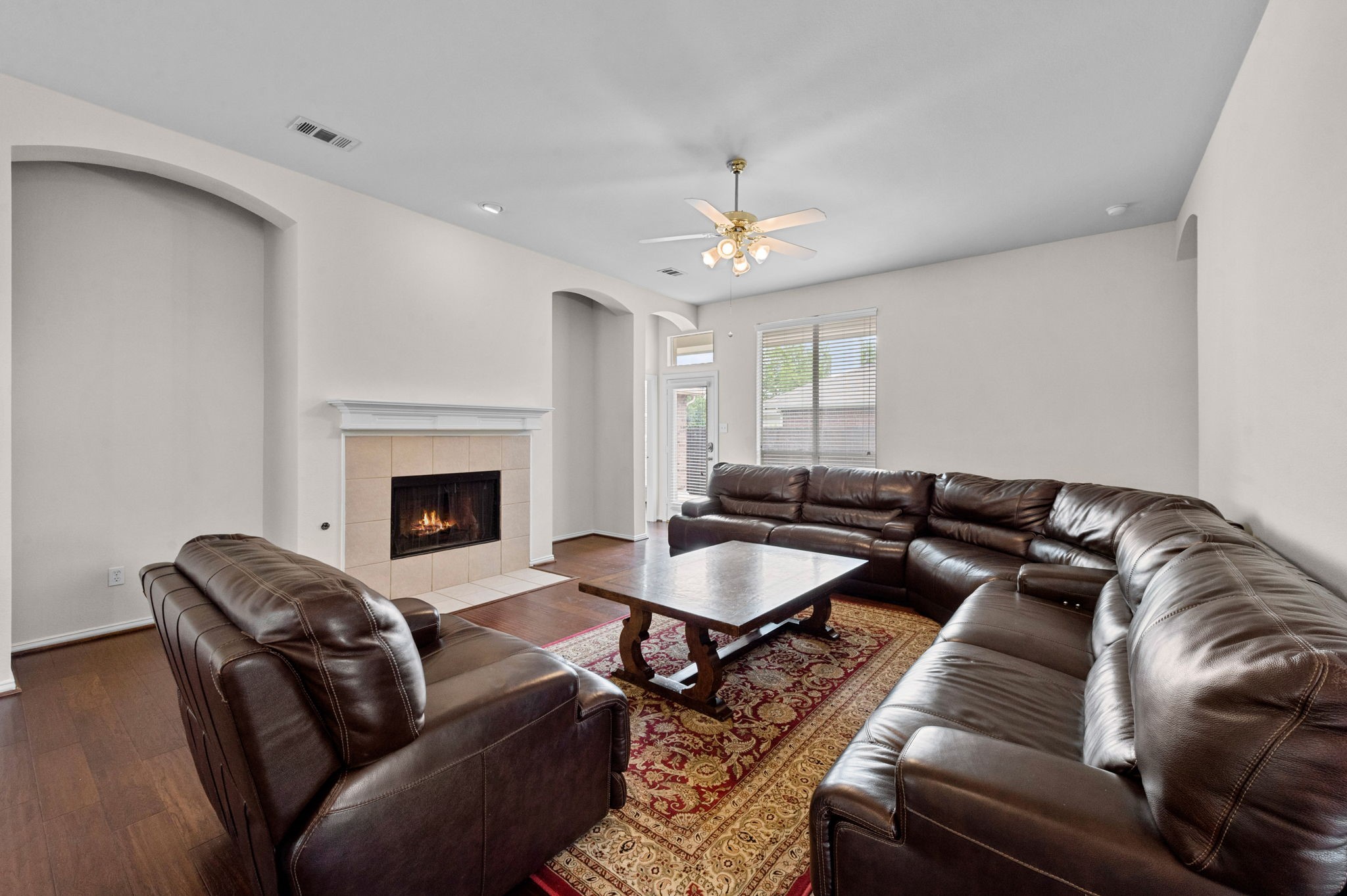 3205 Hamlett Lane Garland TX 75043