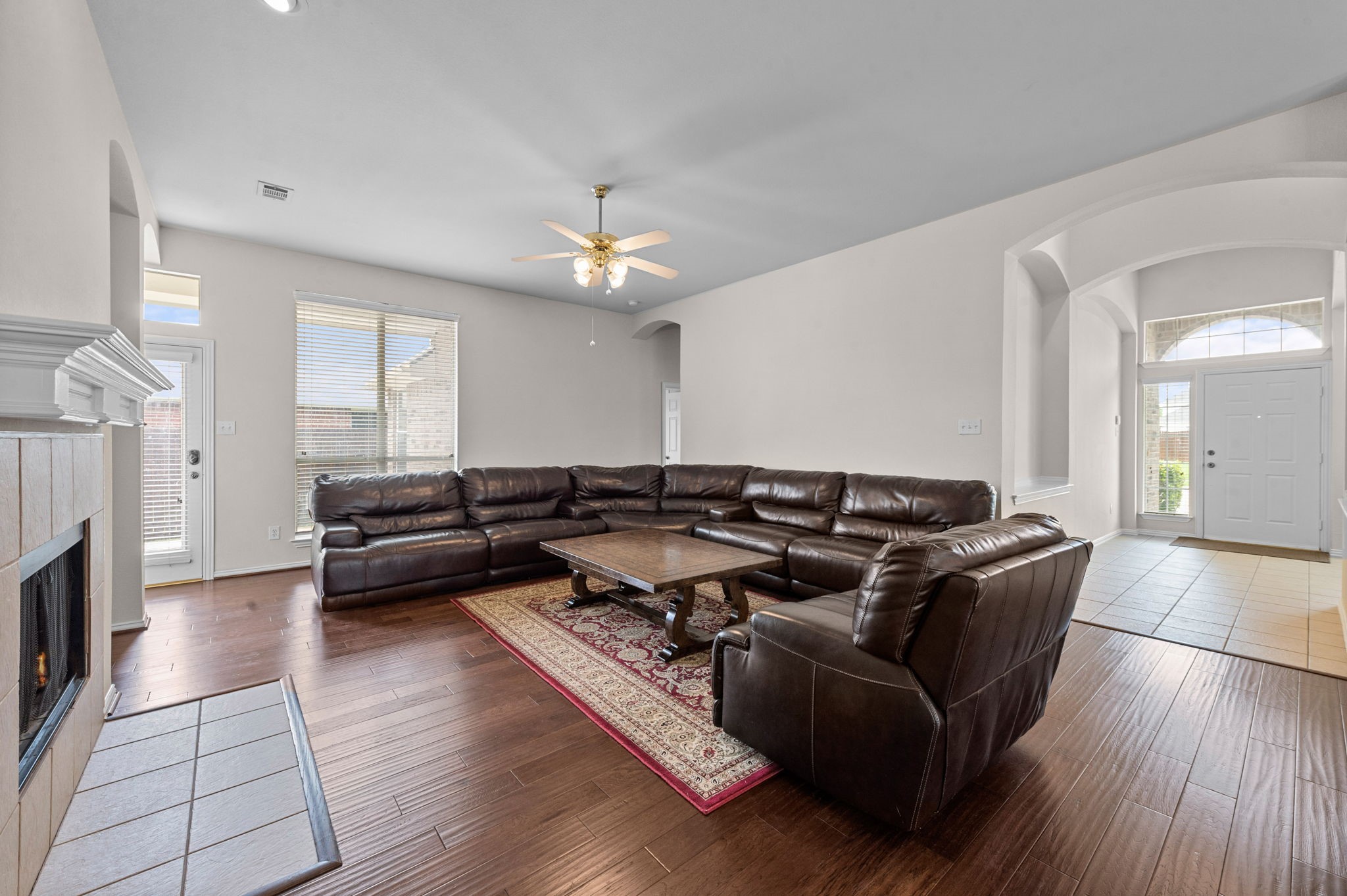 3205 Hamlett Lane Garland TX 75043