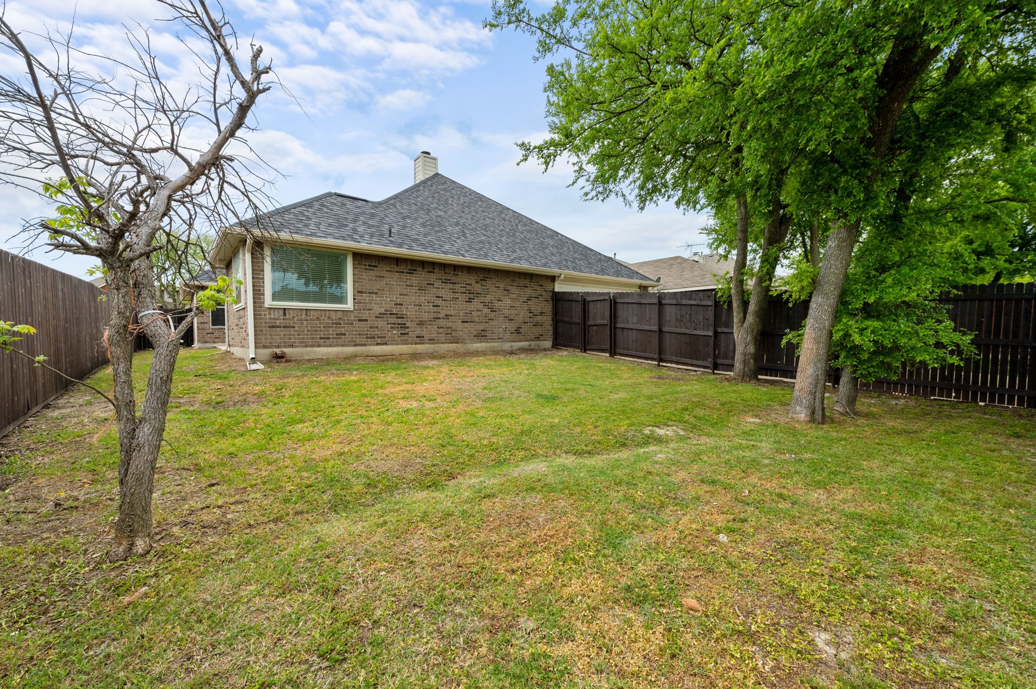 3205 Hamlett Lane Garland TX 75043