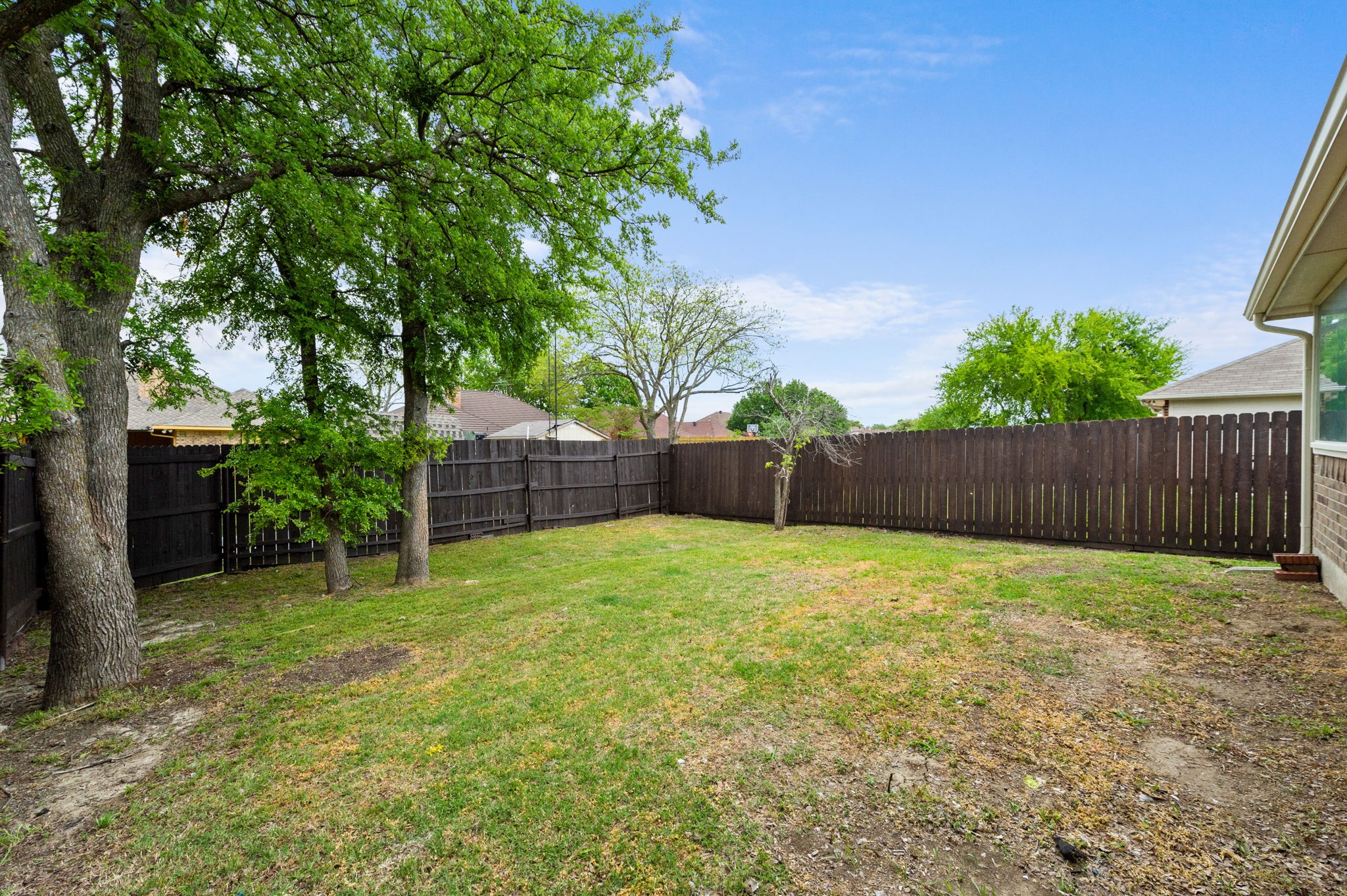3205 Hamlett Lane Garland TX 75043