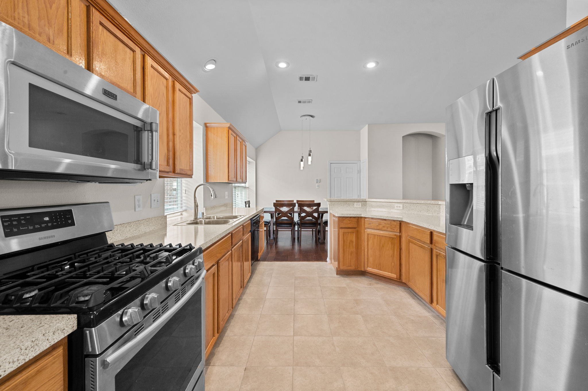 3205 Hamlett Lane Garland TX 75043