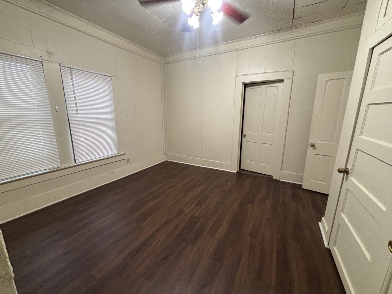 376 W Walters Street Lewisville TX 75057