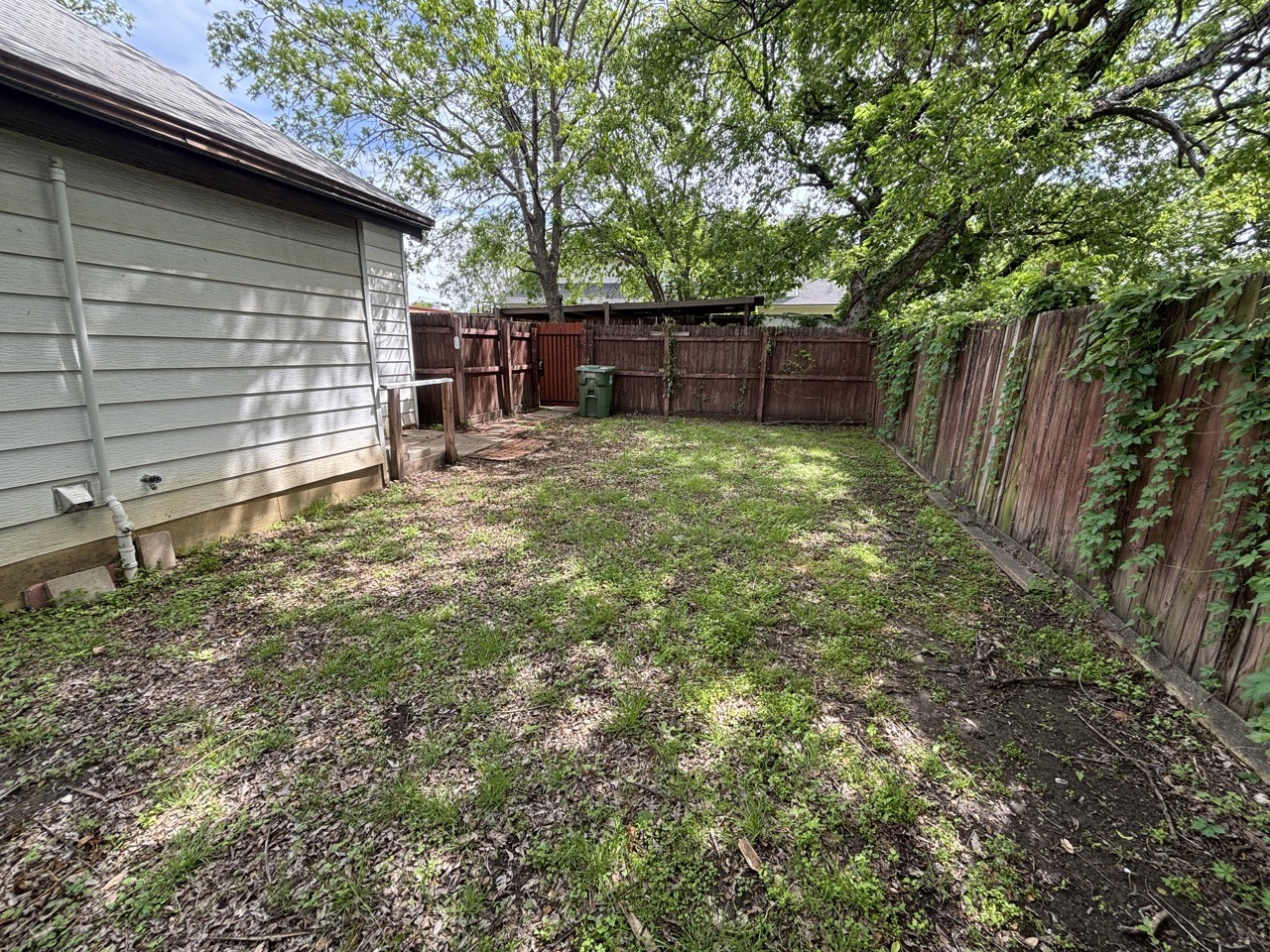376 W Walters Street Lewisville TX 75057