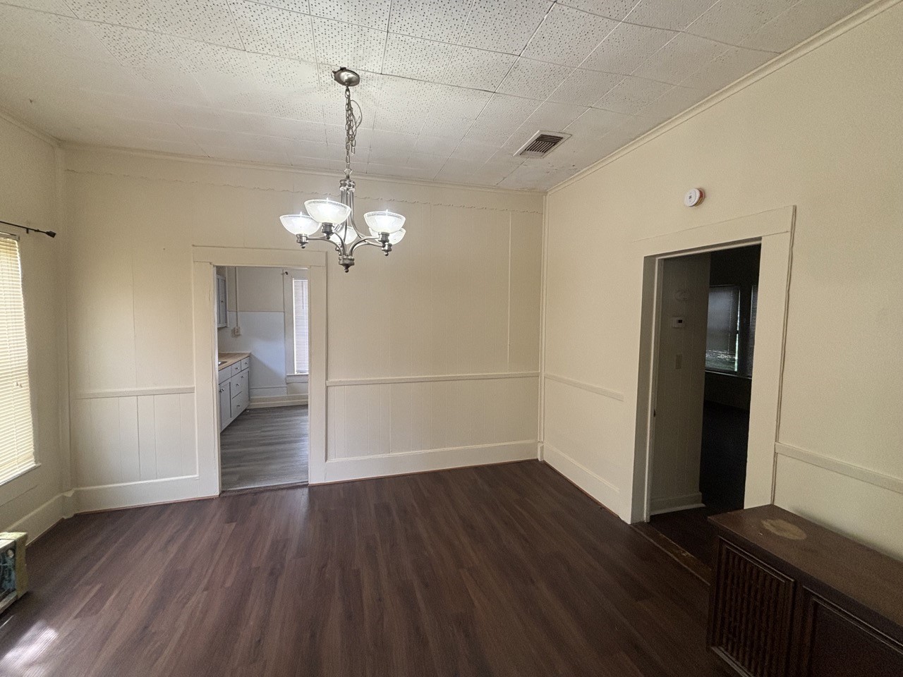 376 W Walters Street Lewisville TX 75057