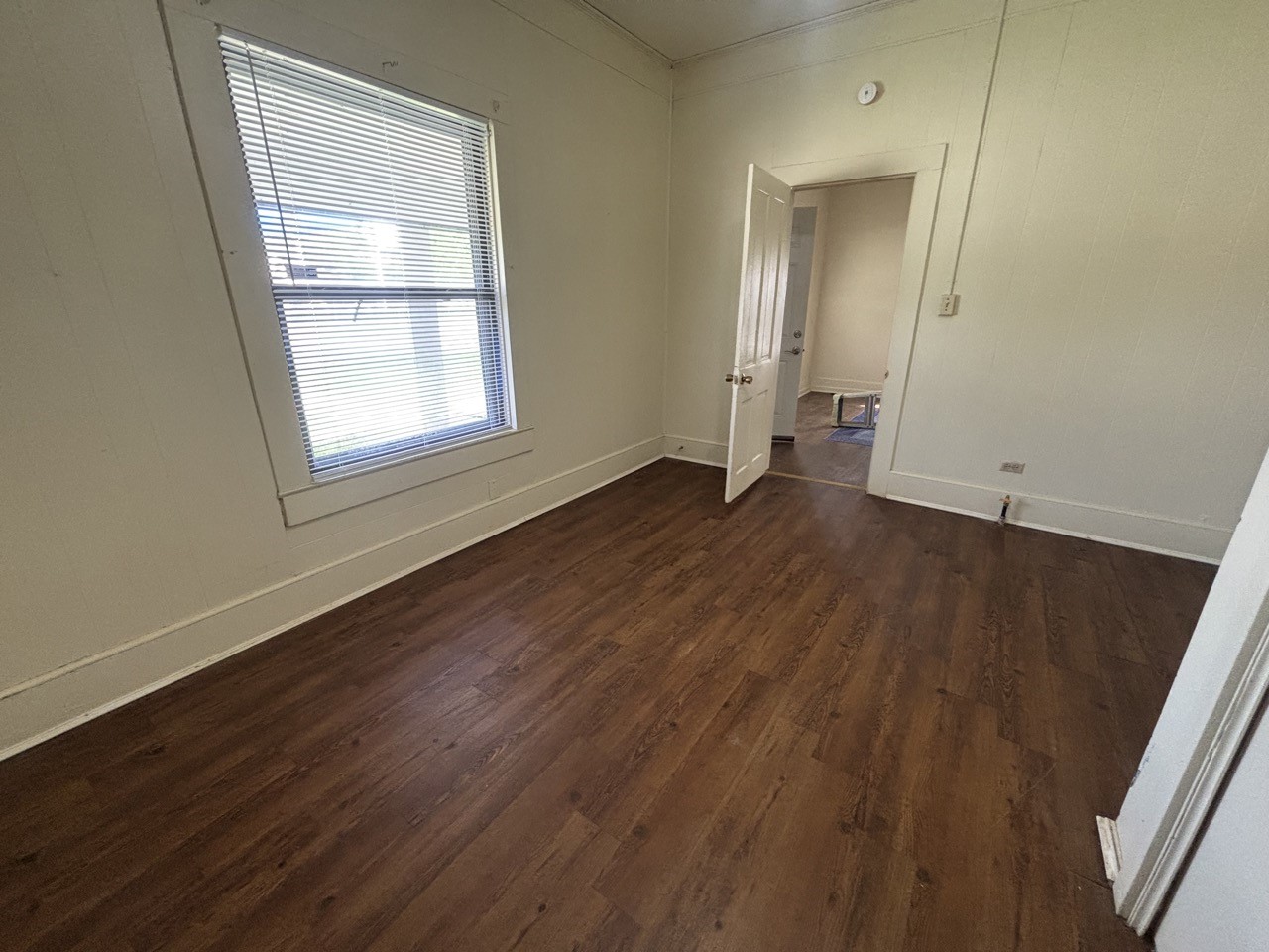 376 W Walters Street Lewisville TX 75057