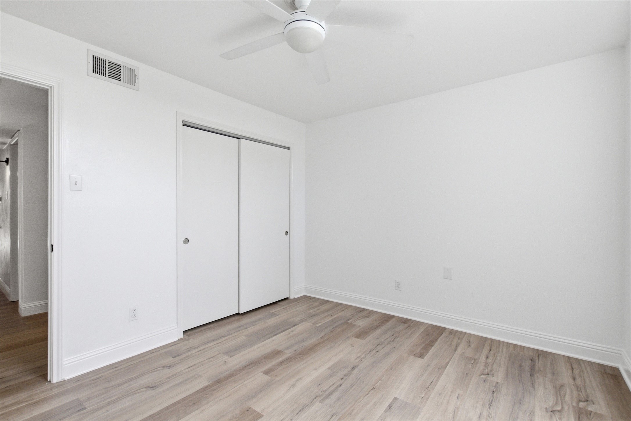 2505 Wedglea Drive Dallas TX 75211