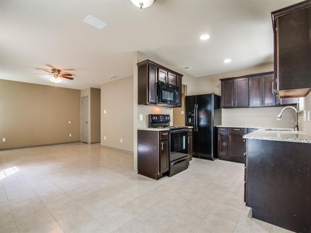7716 Sable Lane North Richland Hills TX 76182