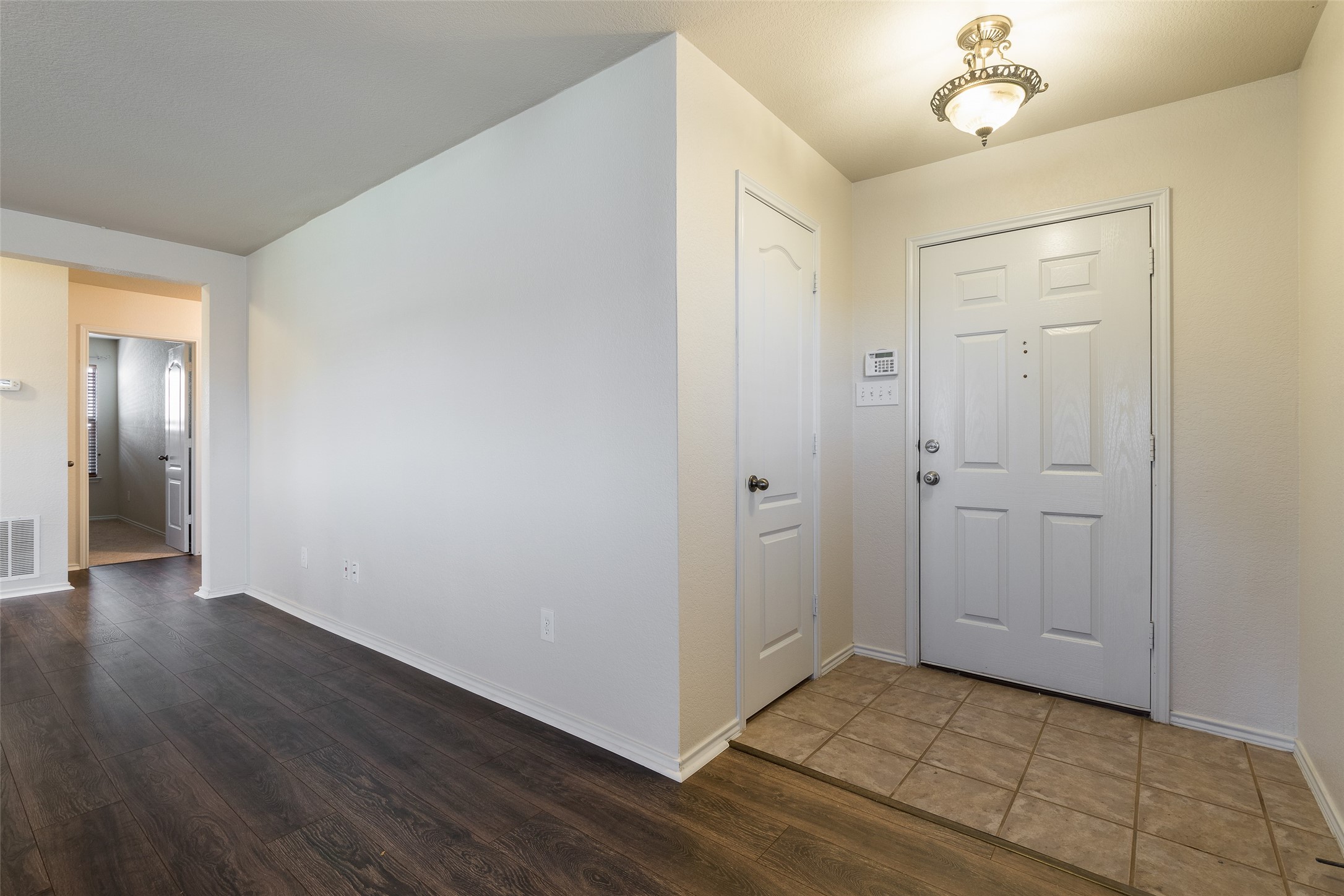 3917 Mantis Street Fort Worth TX 76106