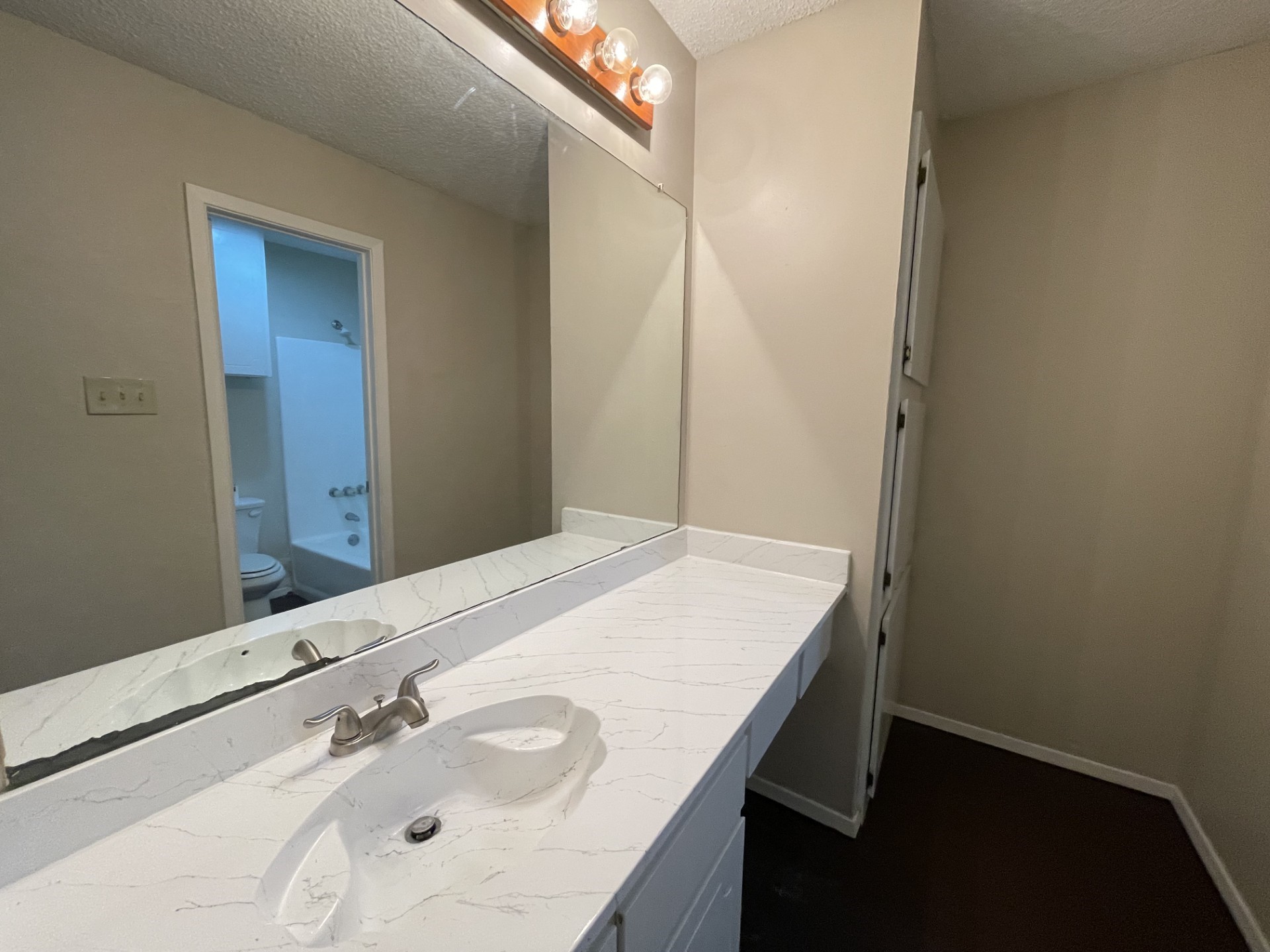 2508 Lido Lane Arlington TX 76015