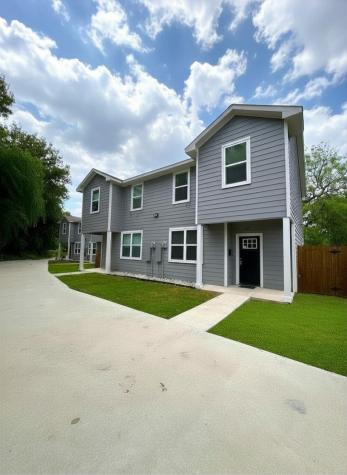 522-524 E State Highway 11 Tom Bean TX 75489