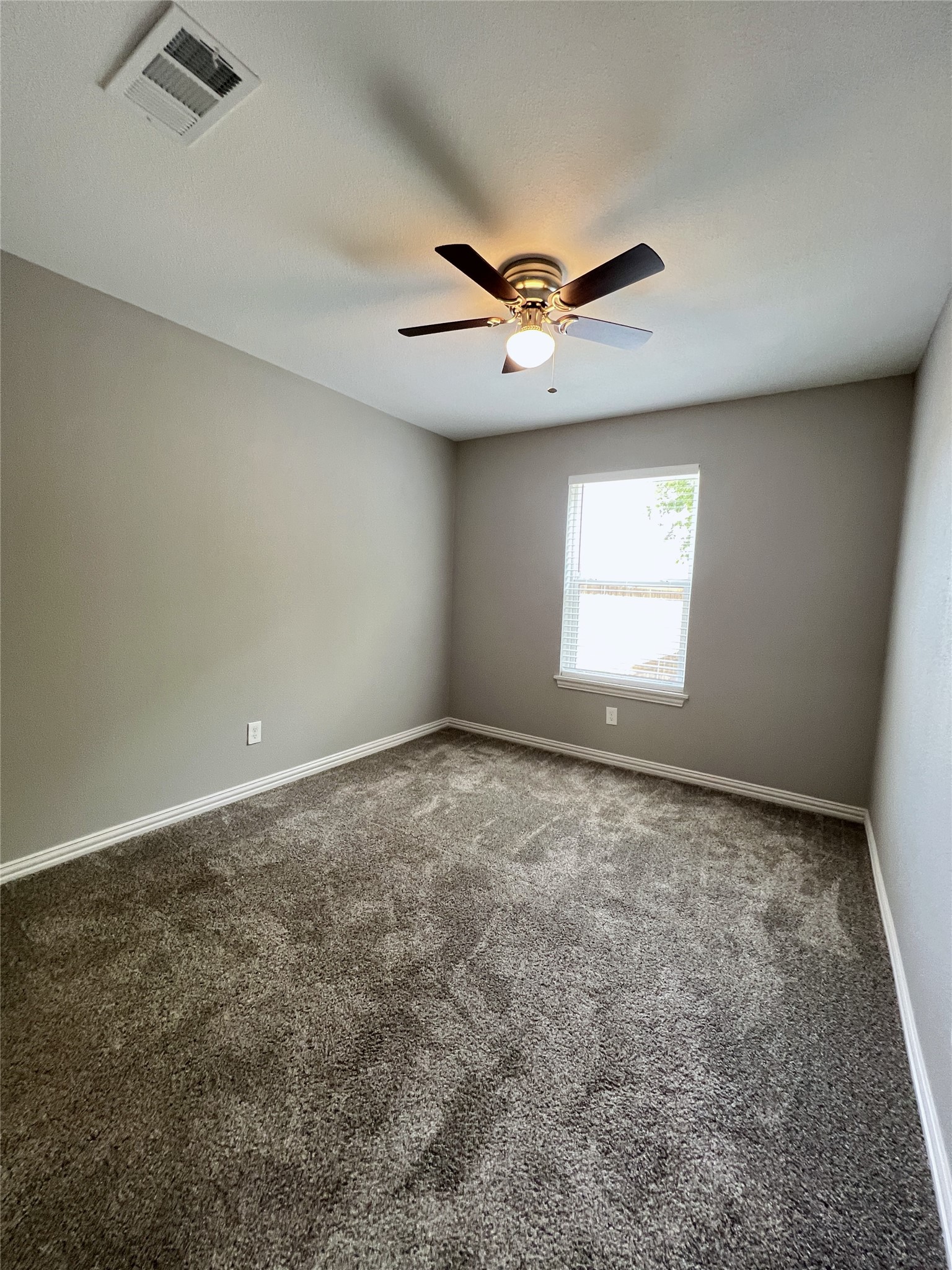 522-524 E State Highway 11 Tom Bean TX 75489